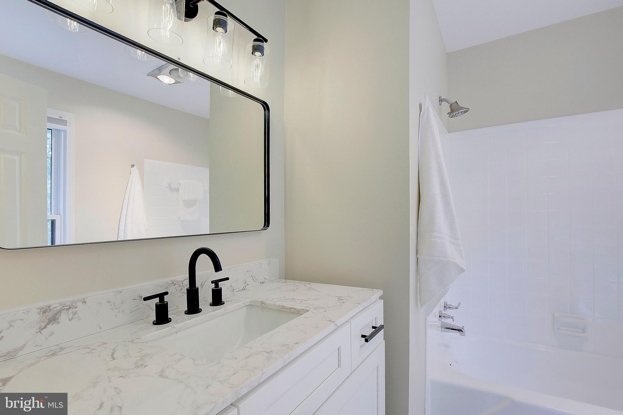 CROFTON TOWNE/PARK - Residential