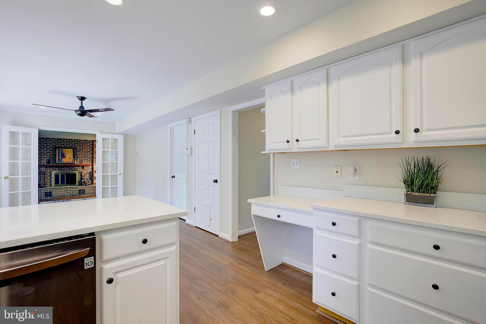 CROFTON TOWNE/PARK - Residential