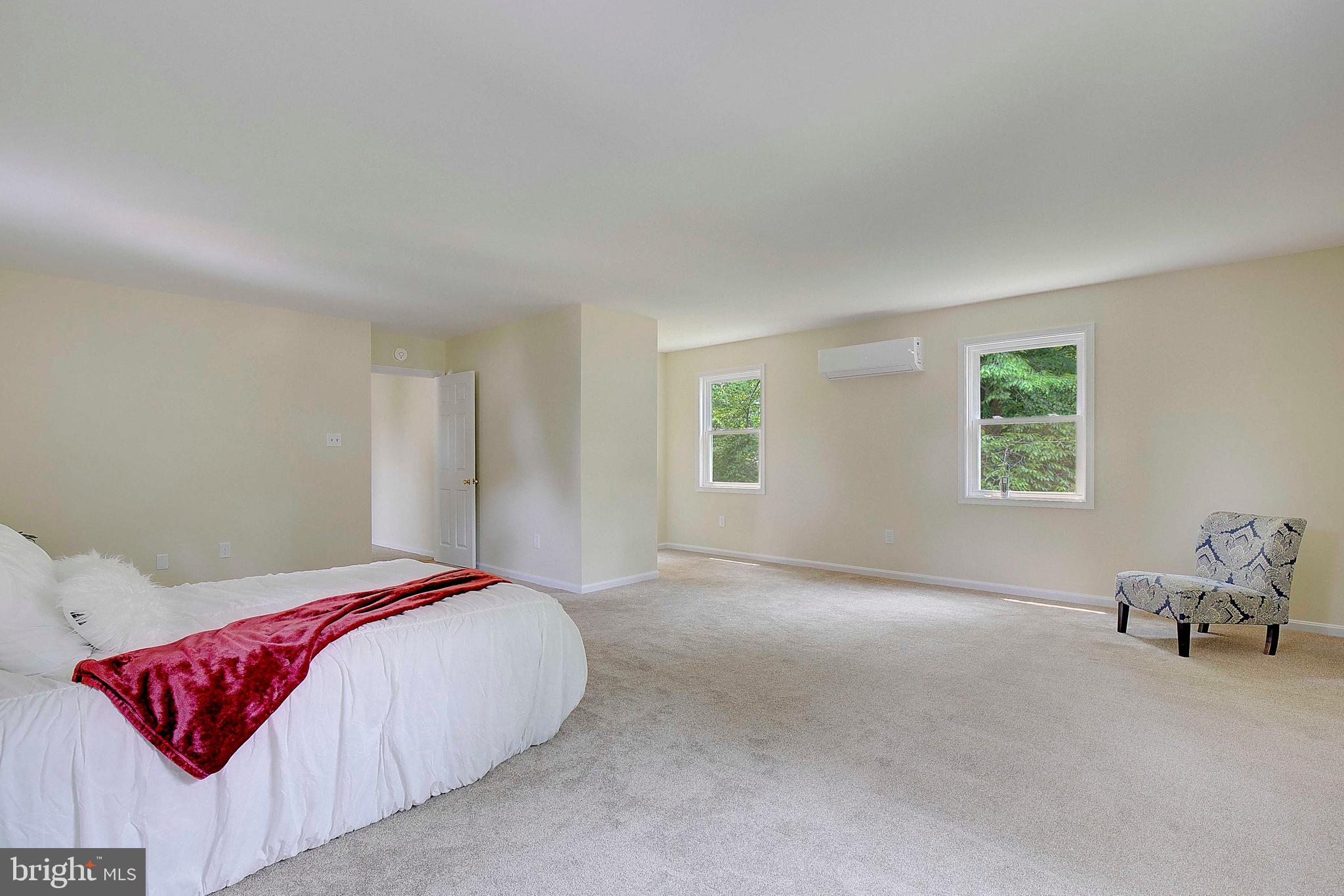 CROFTON TOWNE/PARK - Residential