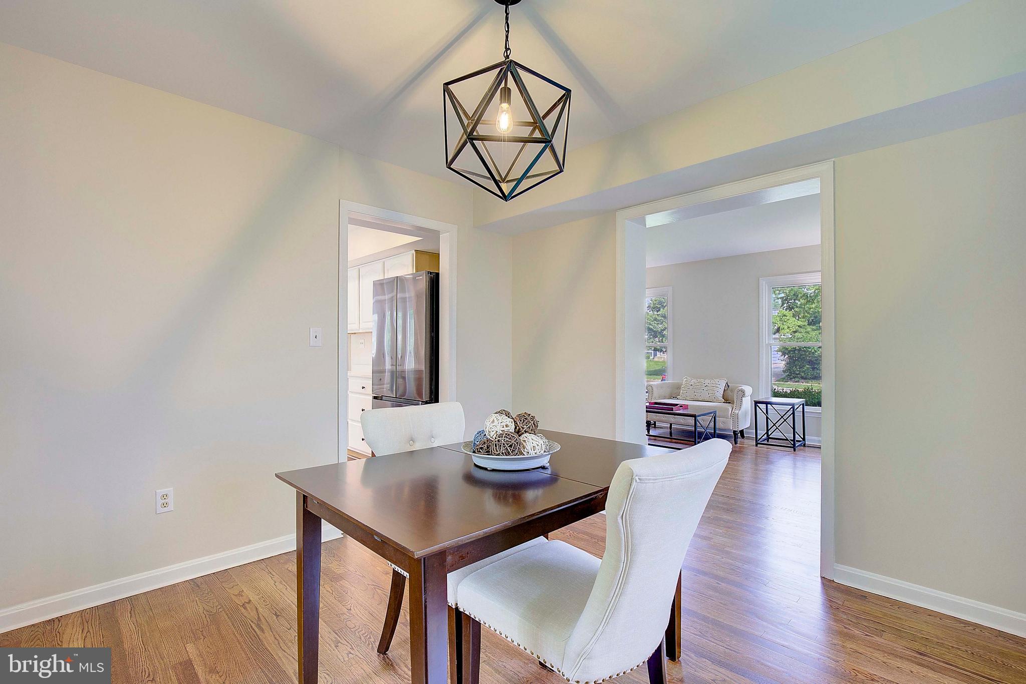 CROFTON TOWNE/PARK - Residential