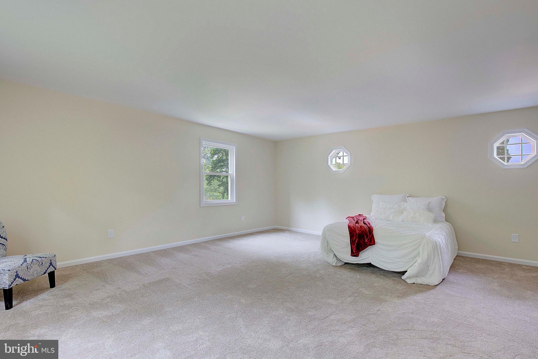 CROFTON TOWNE/PARK - Residential