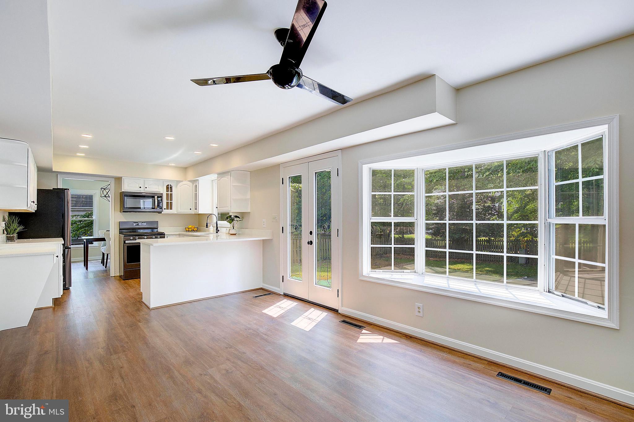 CROFTON TOWNE/PARK - Residential