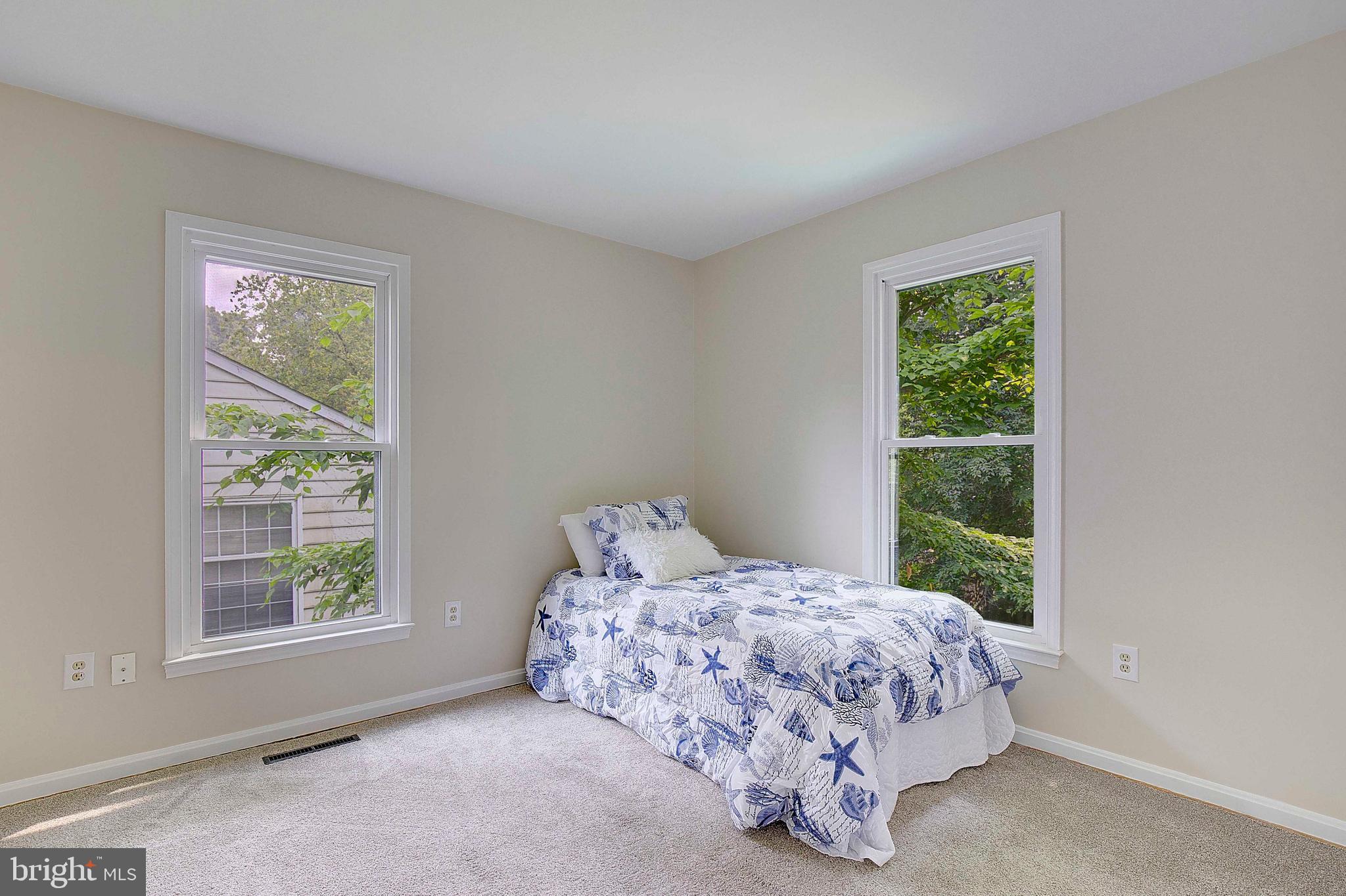 CROFTON TOWNE/PARK - Residential