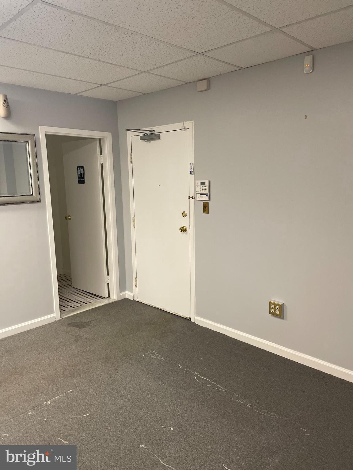 RIDGELEIGH - Commercial Lease