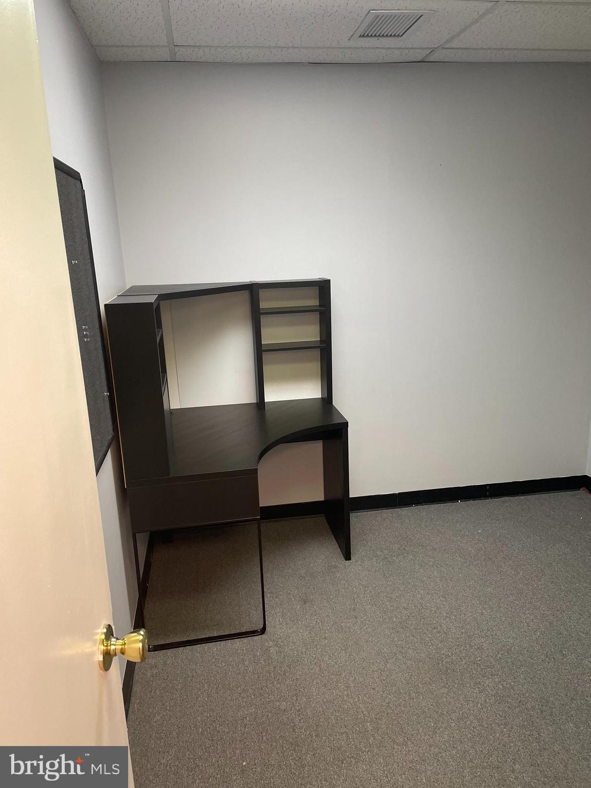 RIDGELEIGH - Commercial Lease