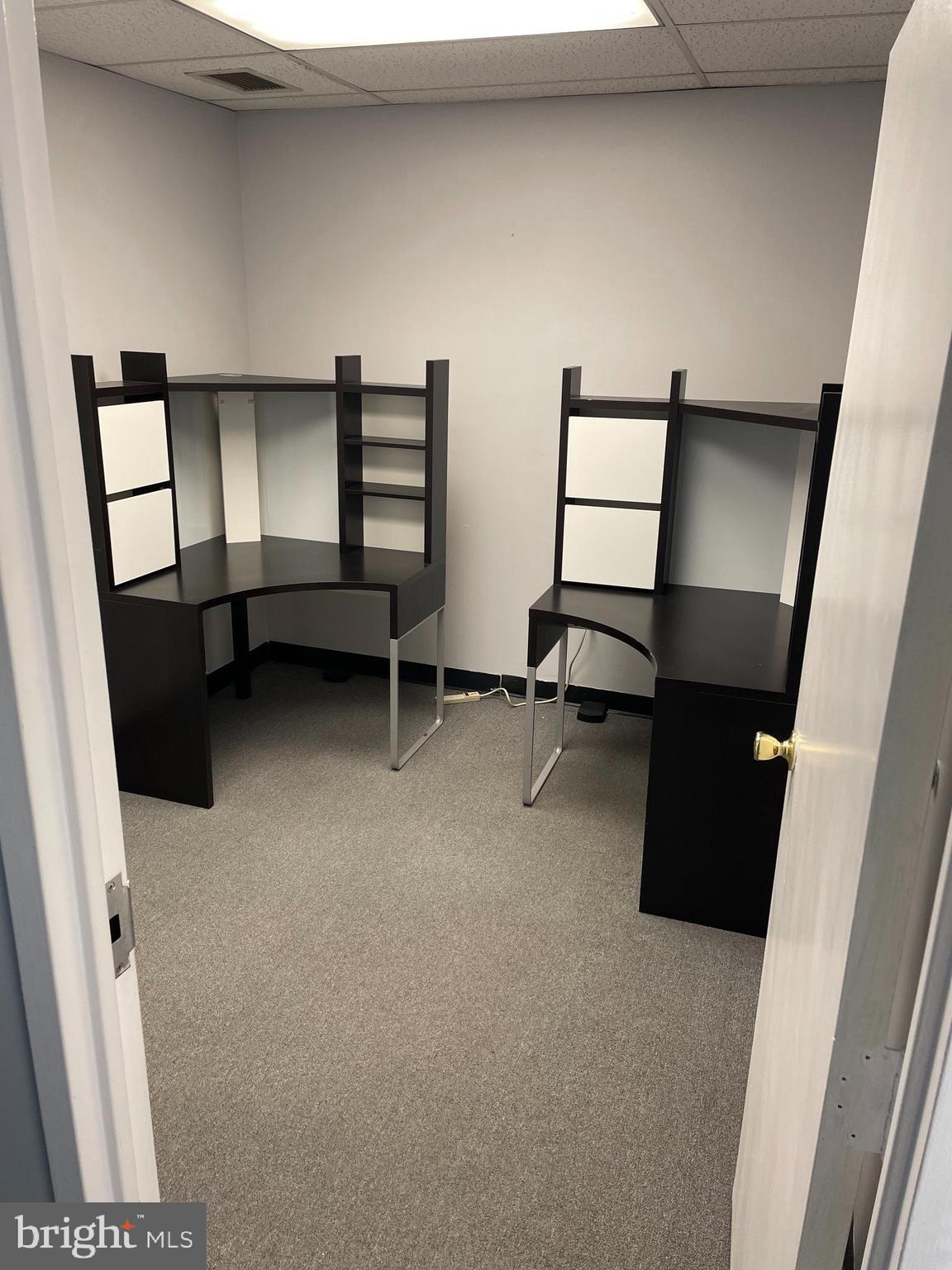 RIDGELEIGH - Commercial Lease