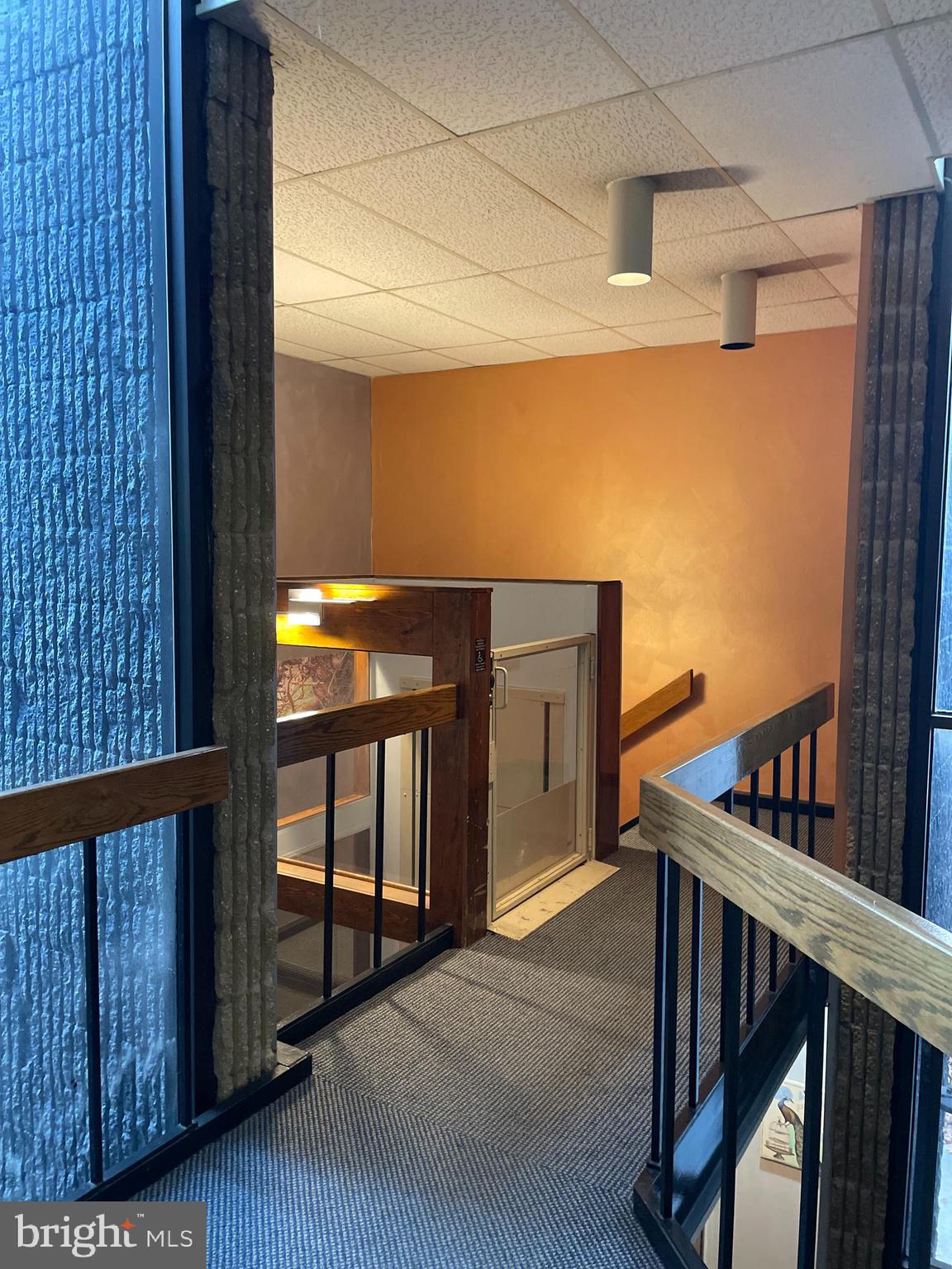 RIDGELEIGH - Commercial Lease