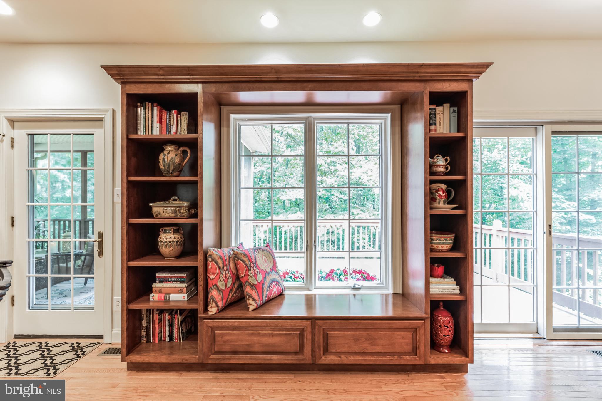 VIRGINIA GLEN - Residential