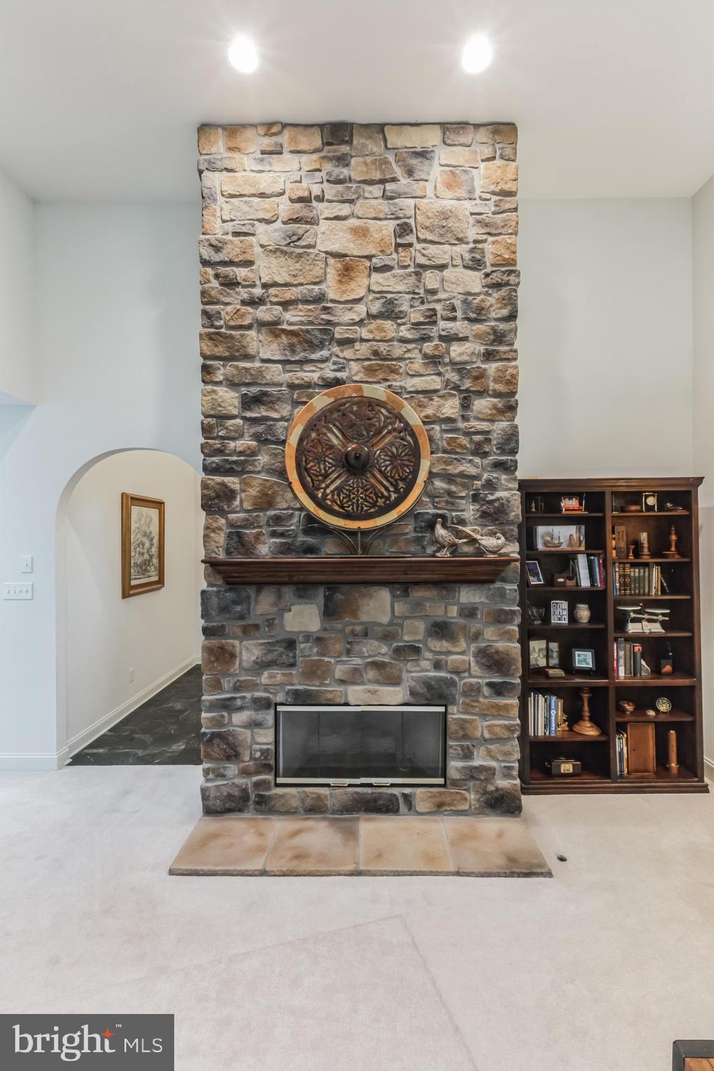 VIRGINIA GLEN - Residential