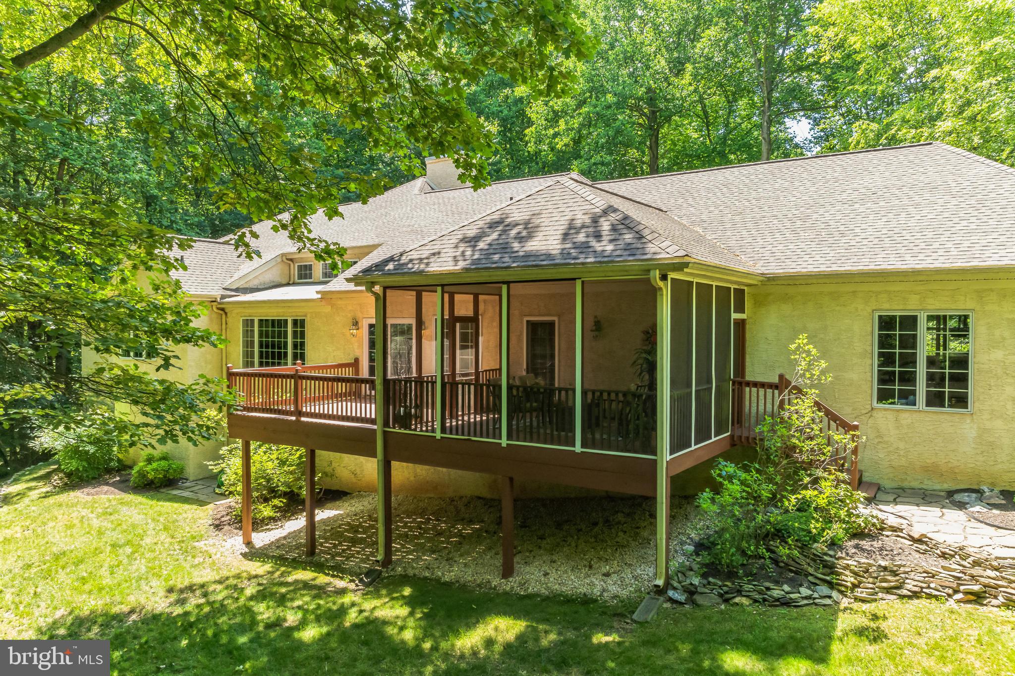 VIRGINIA GLEN - Residential