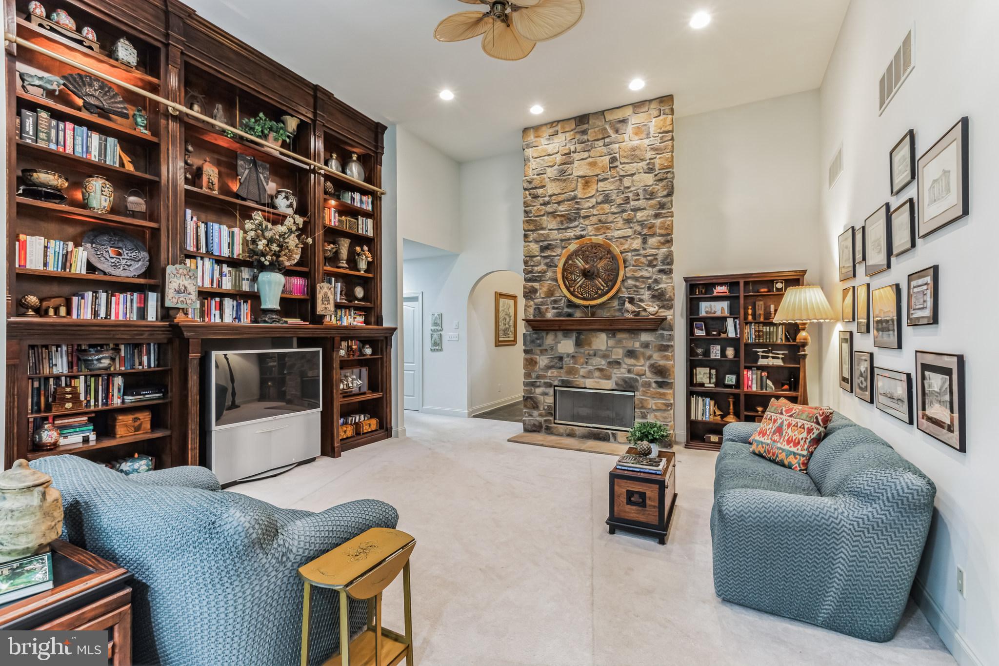 VIRGINIA GLEN - Residential