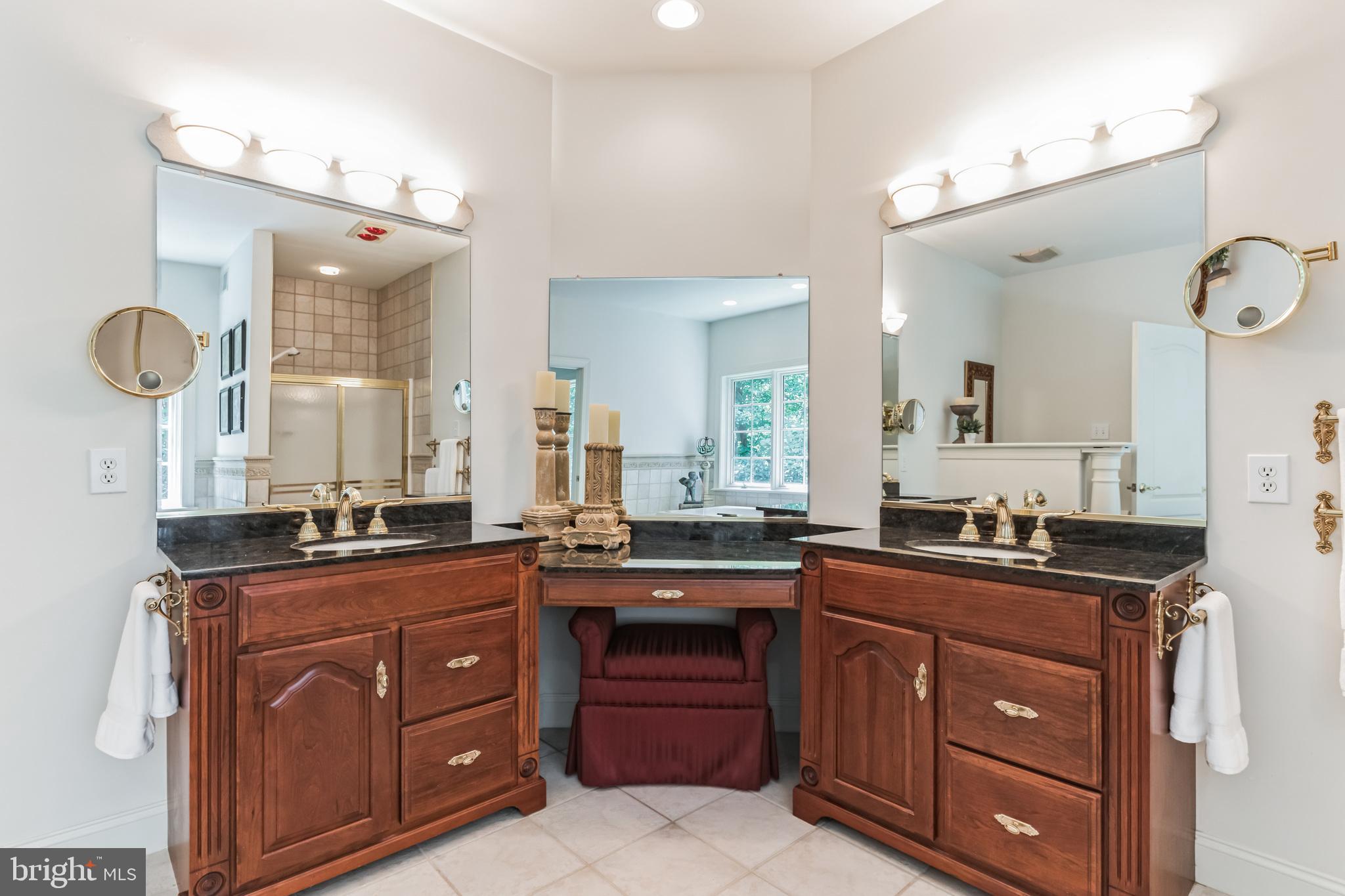 VIRGINIA GLEN - Residential