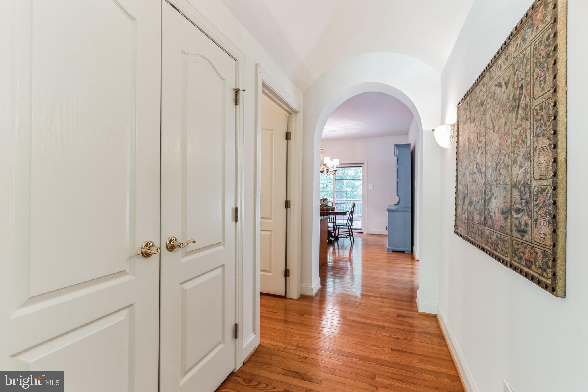 VIRGINIA GLEN - Residential