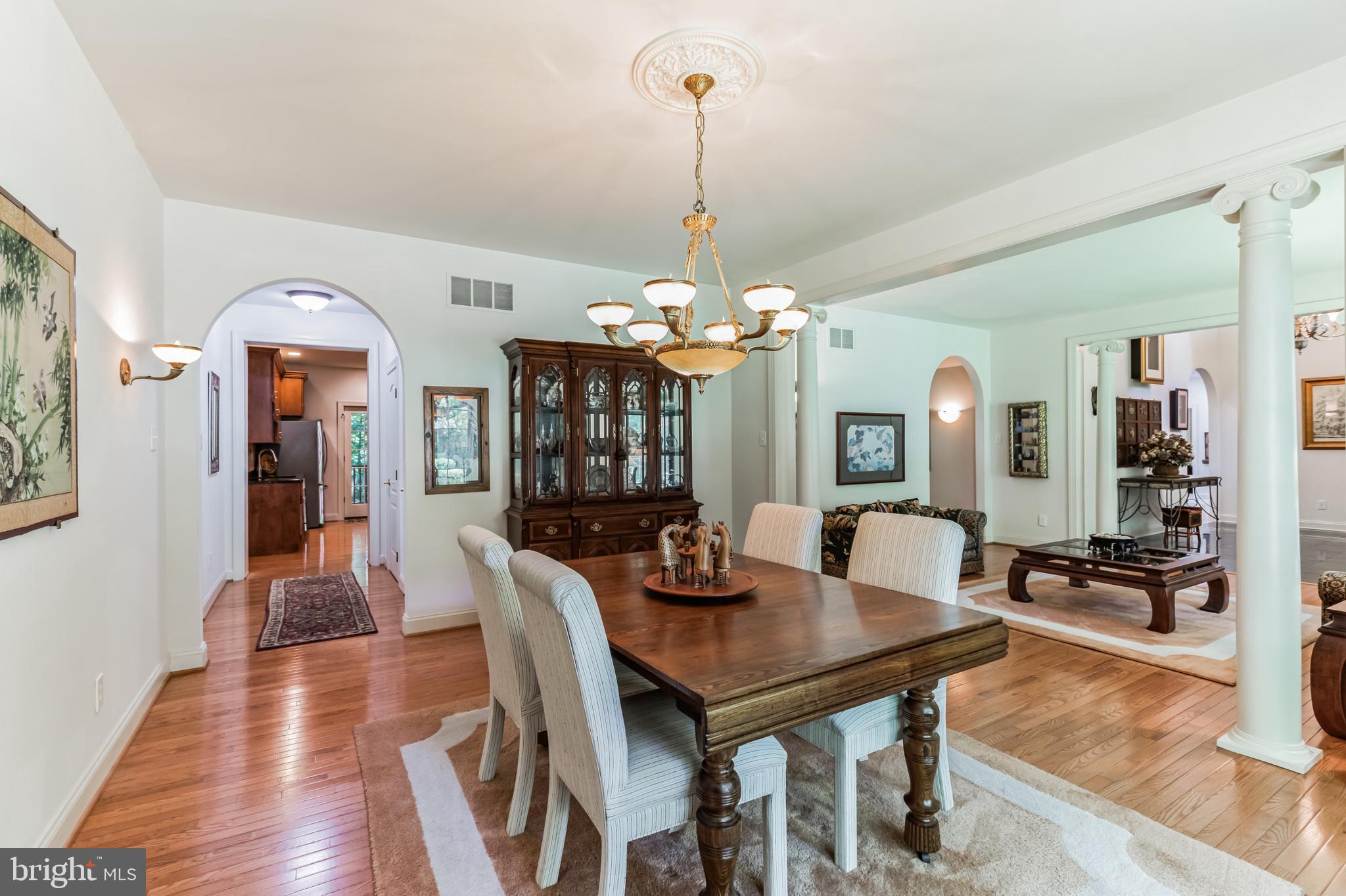 VIRGINIA GLEN - Residential