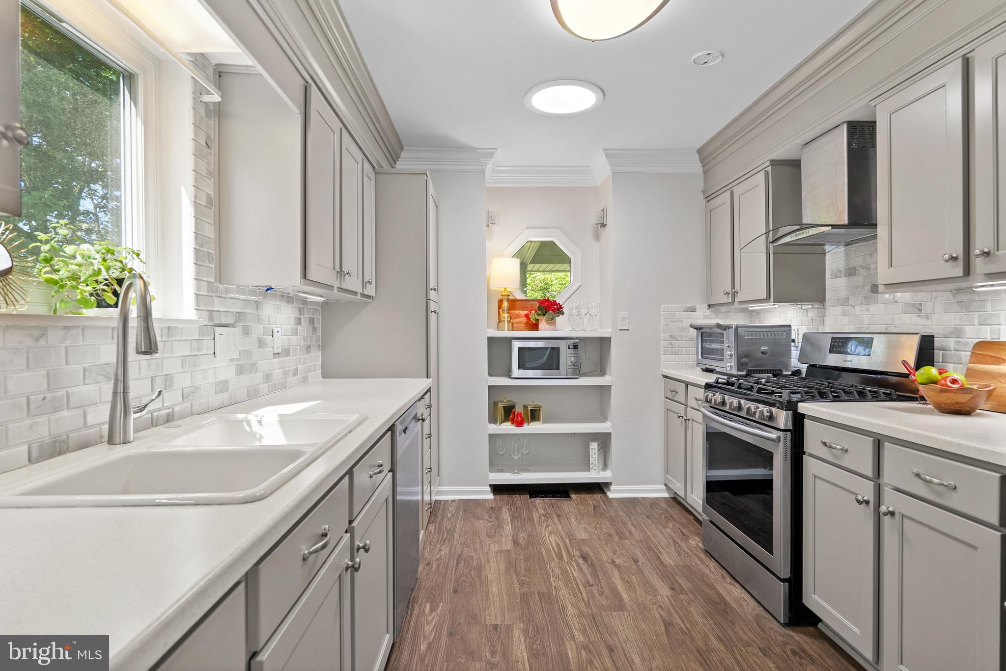 VALLEY VIEW - Residential