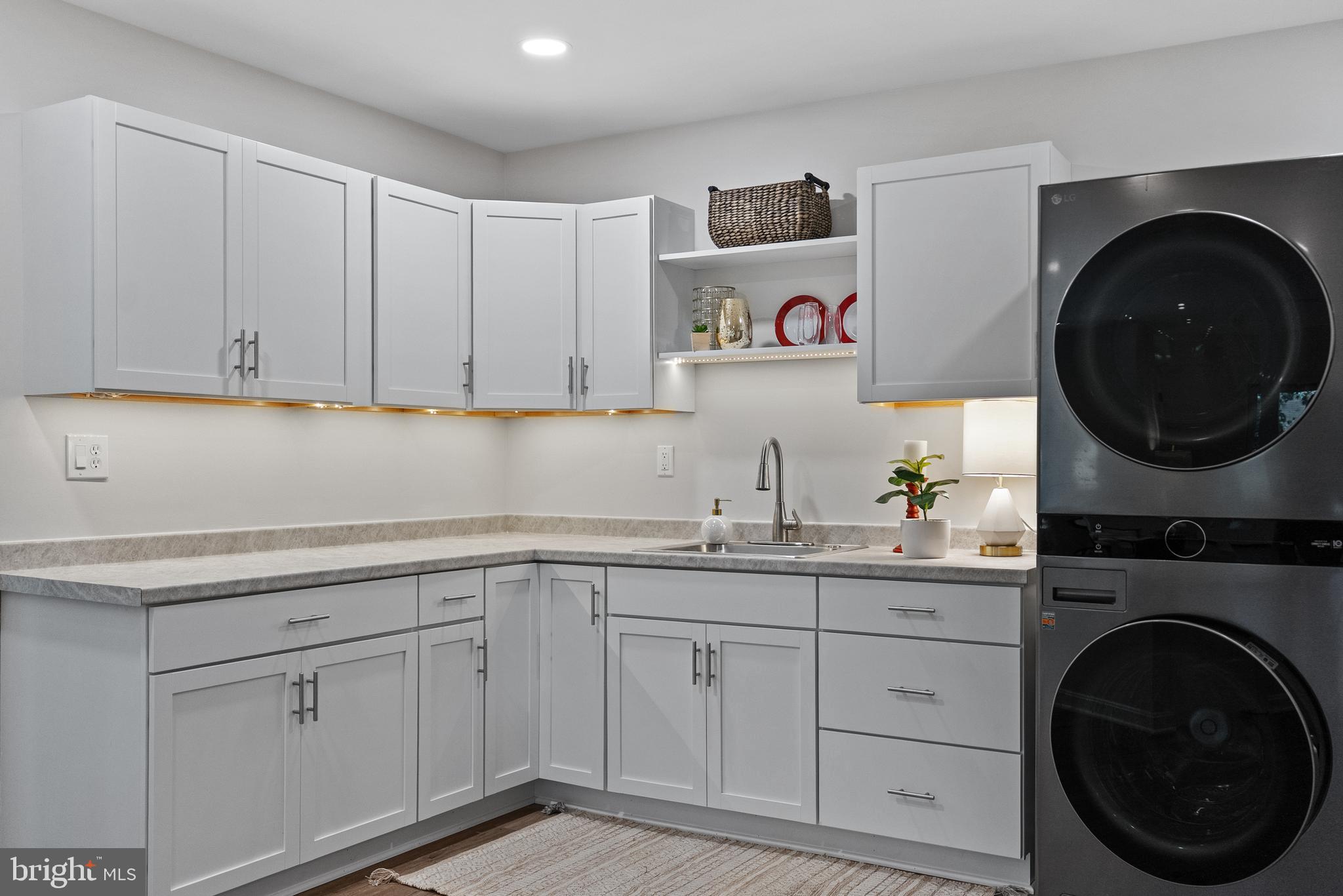 VALLEY VIEW - Residential