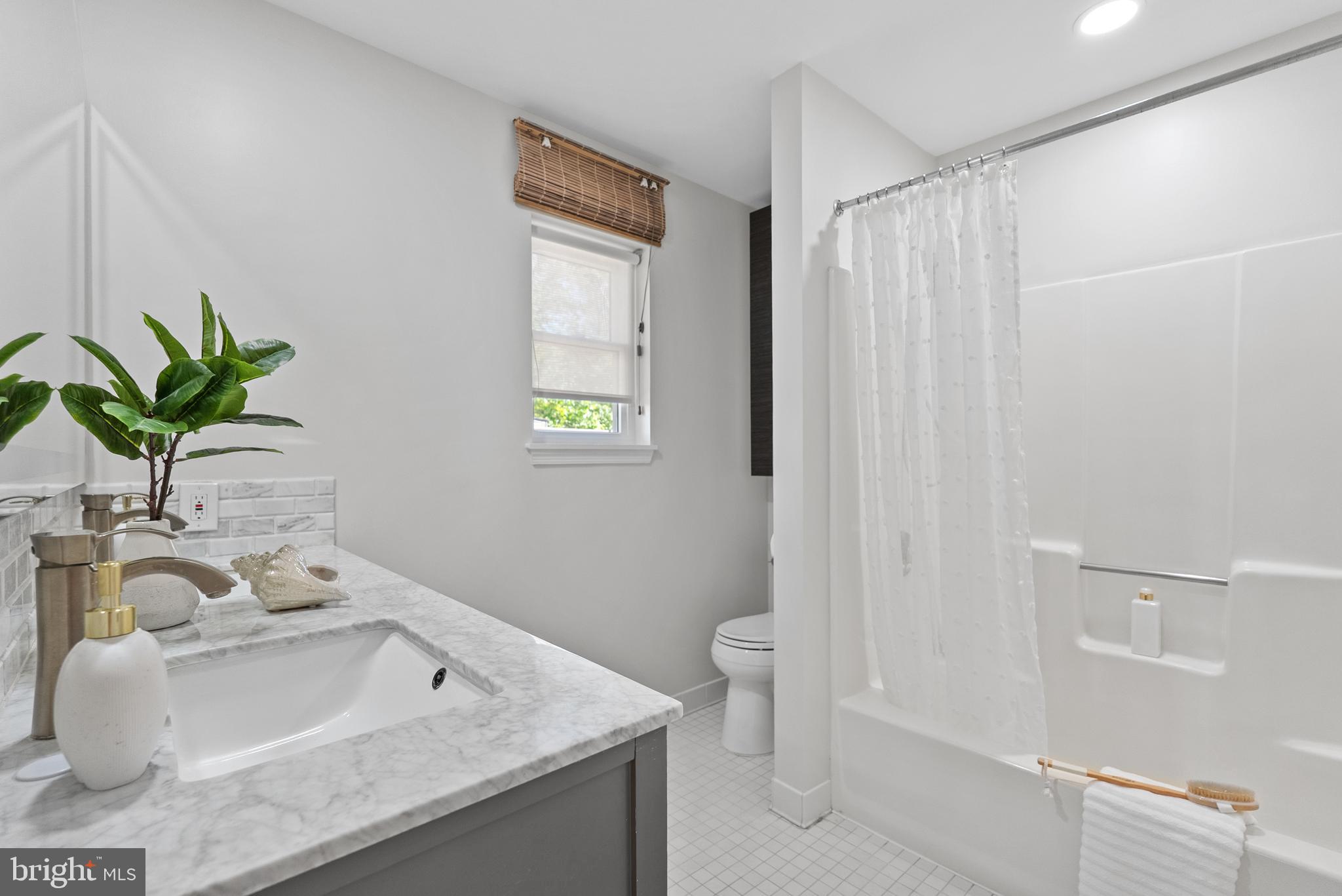 VALLEY VIEW - Residential