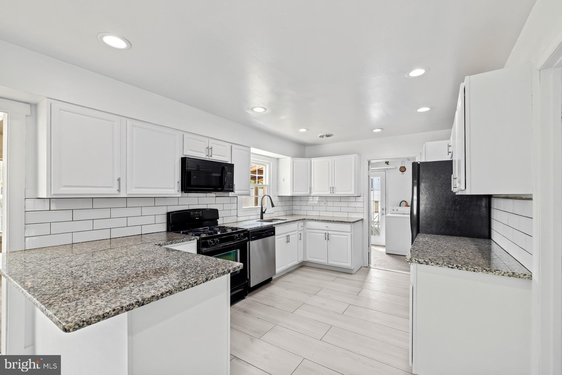 SOMERSET AT BELAIR - Residential