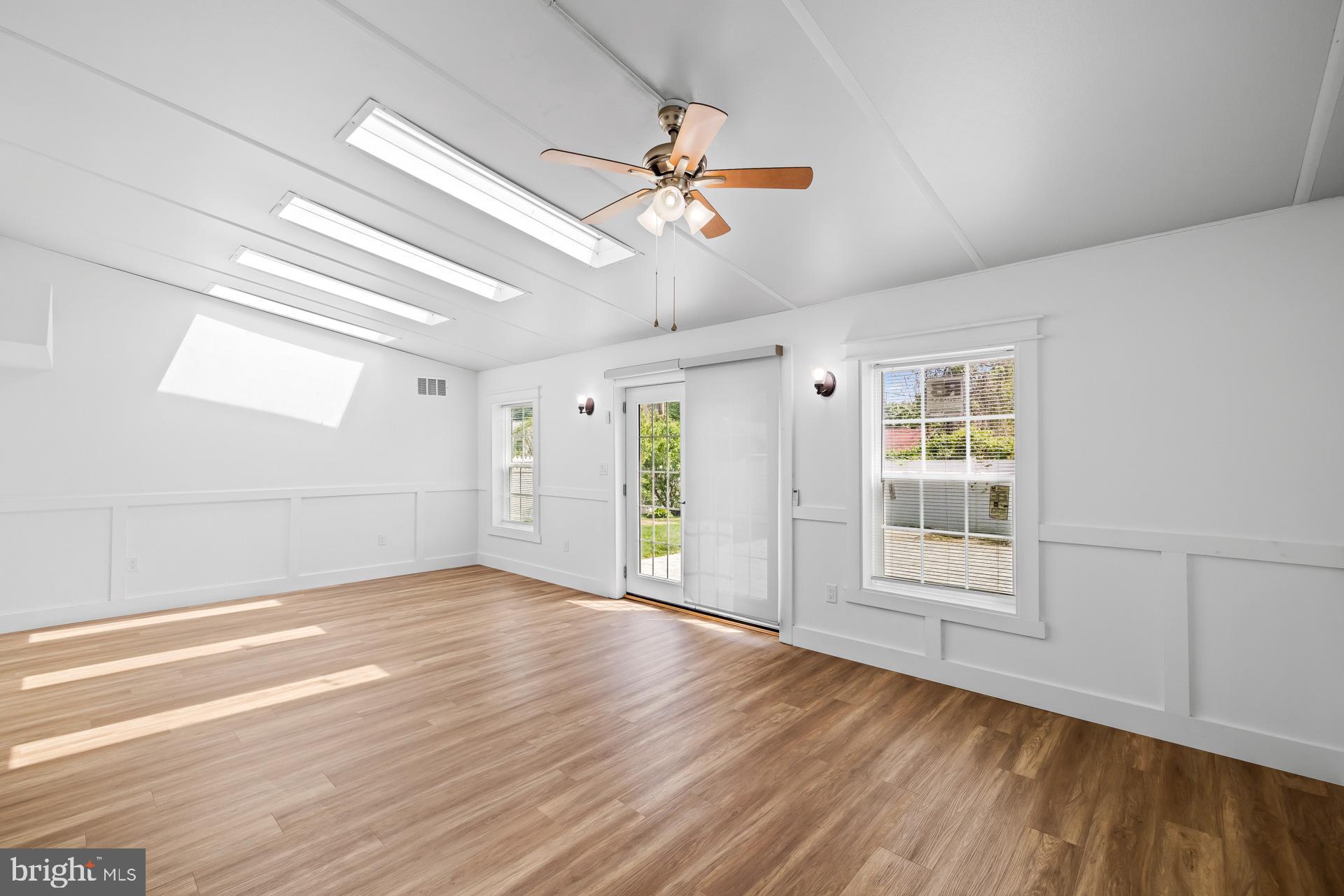 SOMERSET AT BELAIR - Residential