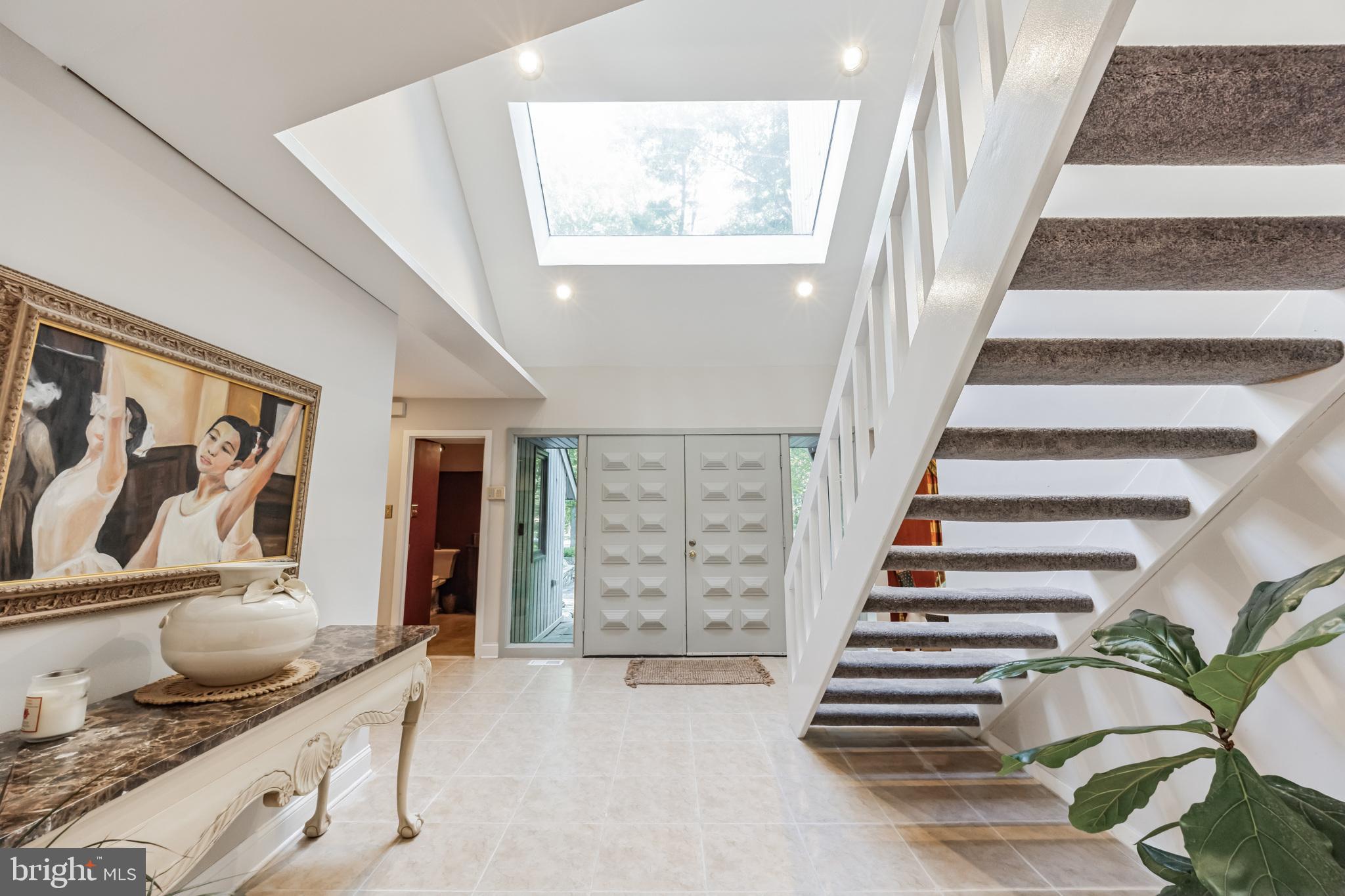 32 SOUTHWOOD DRIVE