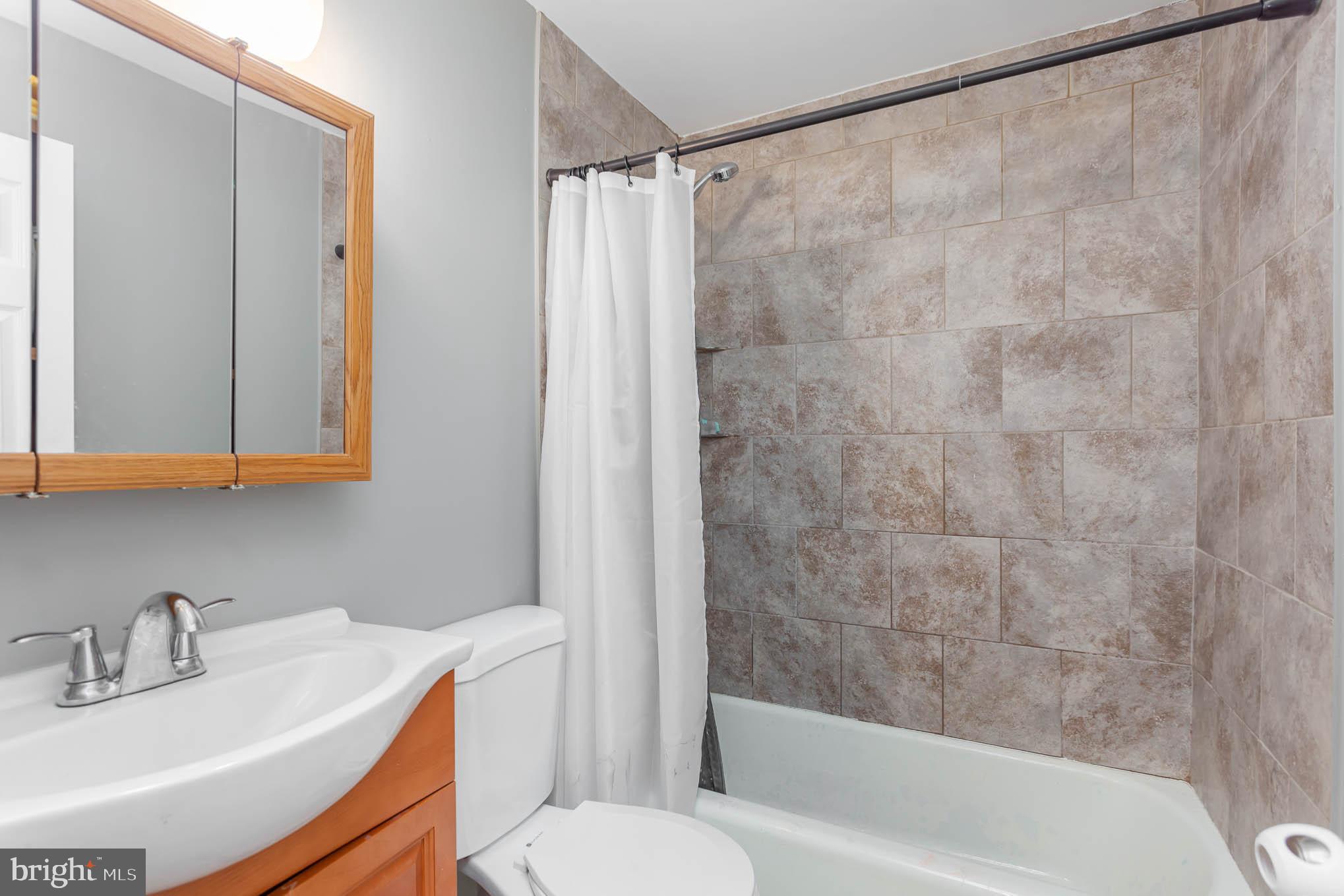 FRENCHS PARK - Residential