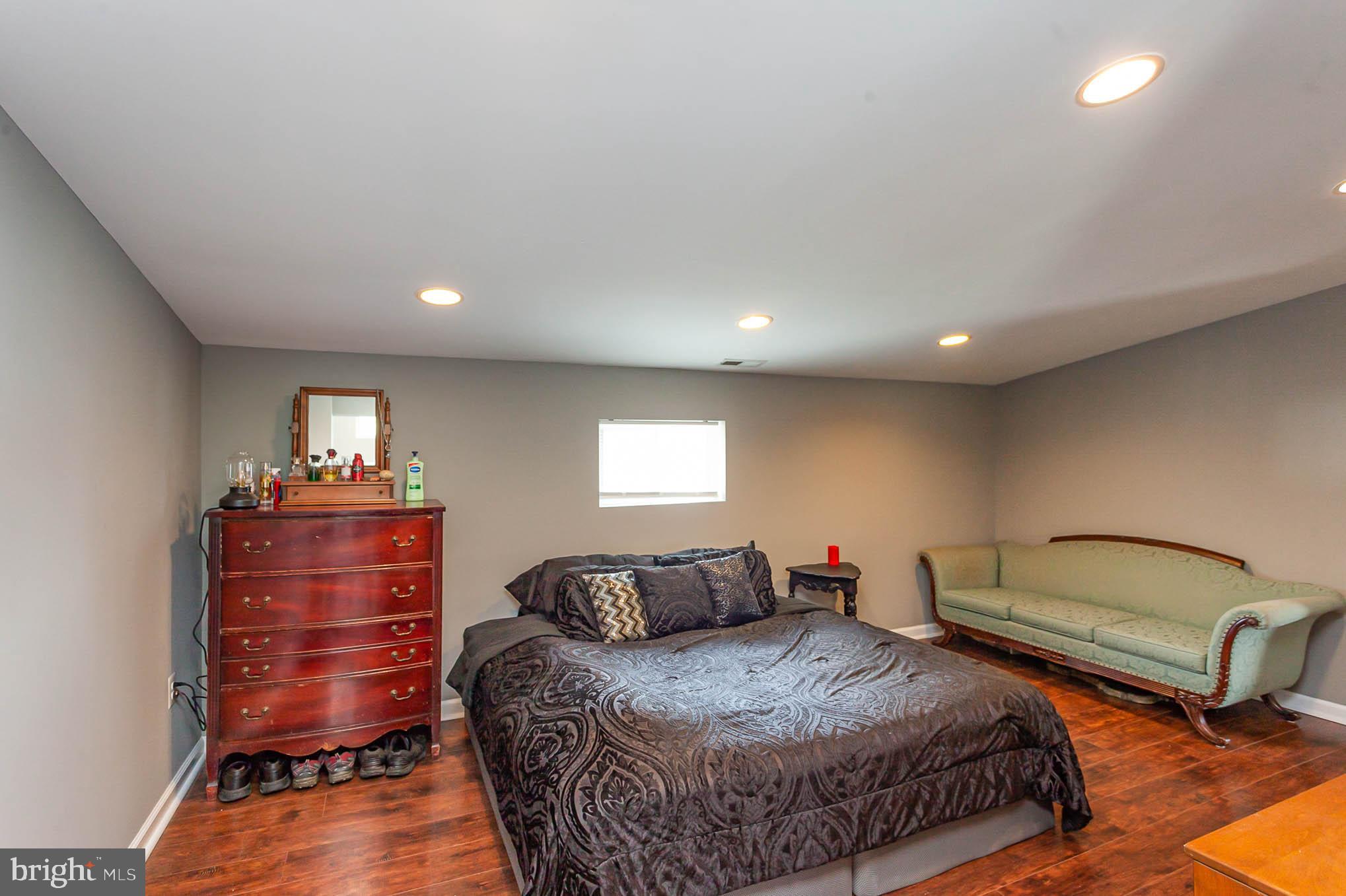 FRENCHS PARK - Residential