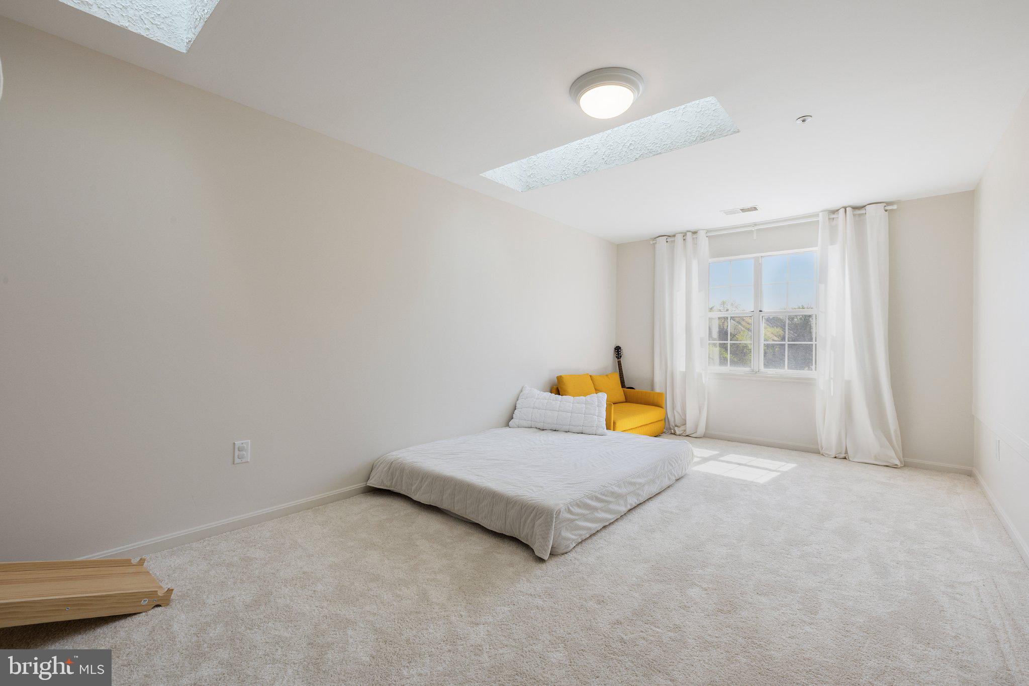 KENTLANDS VIEW - Residential