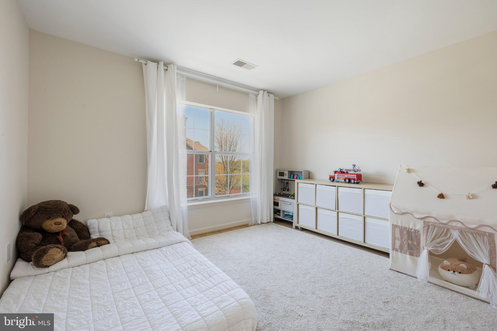 KENTLANDS VIEW - Residential