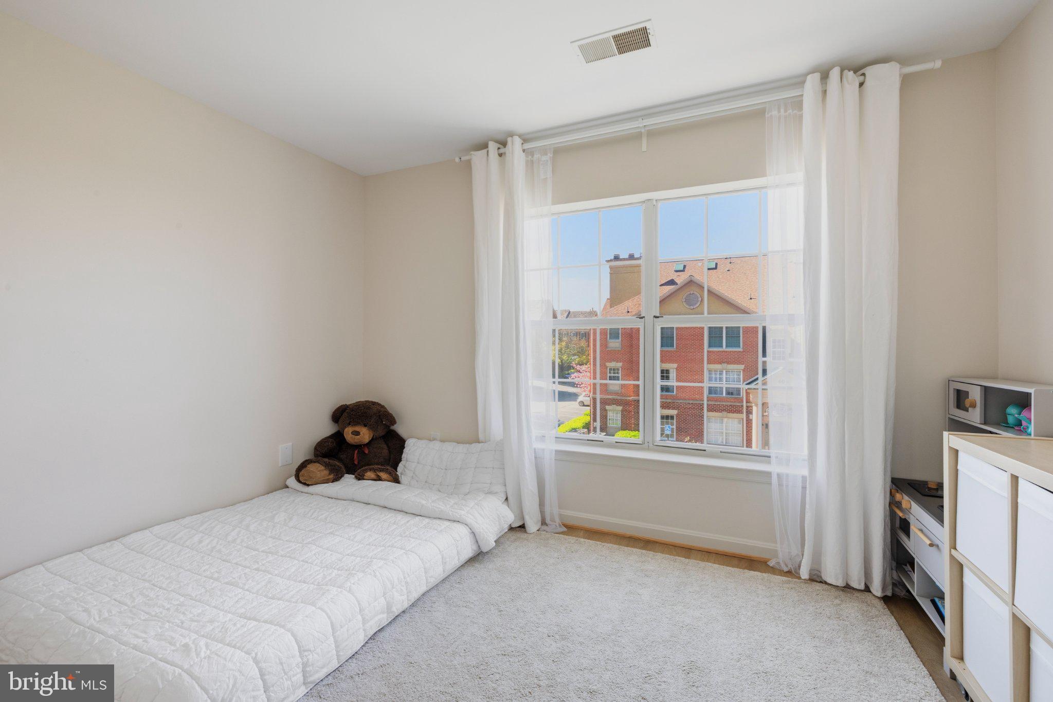 KENTLANDS VIEW - Residential