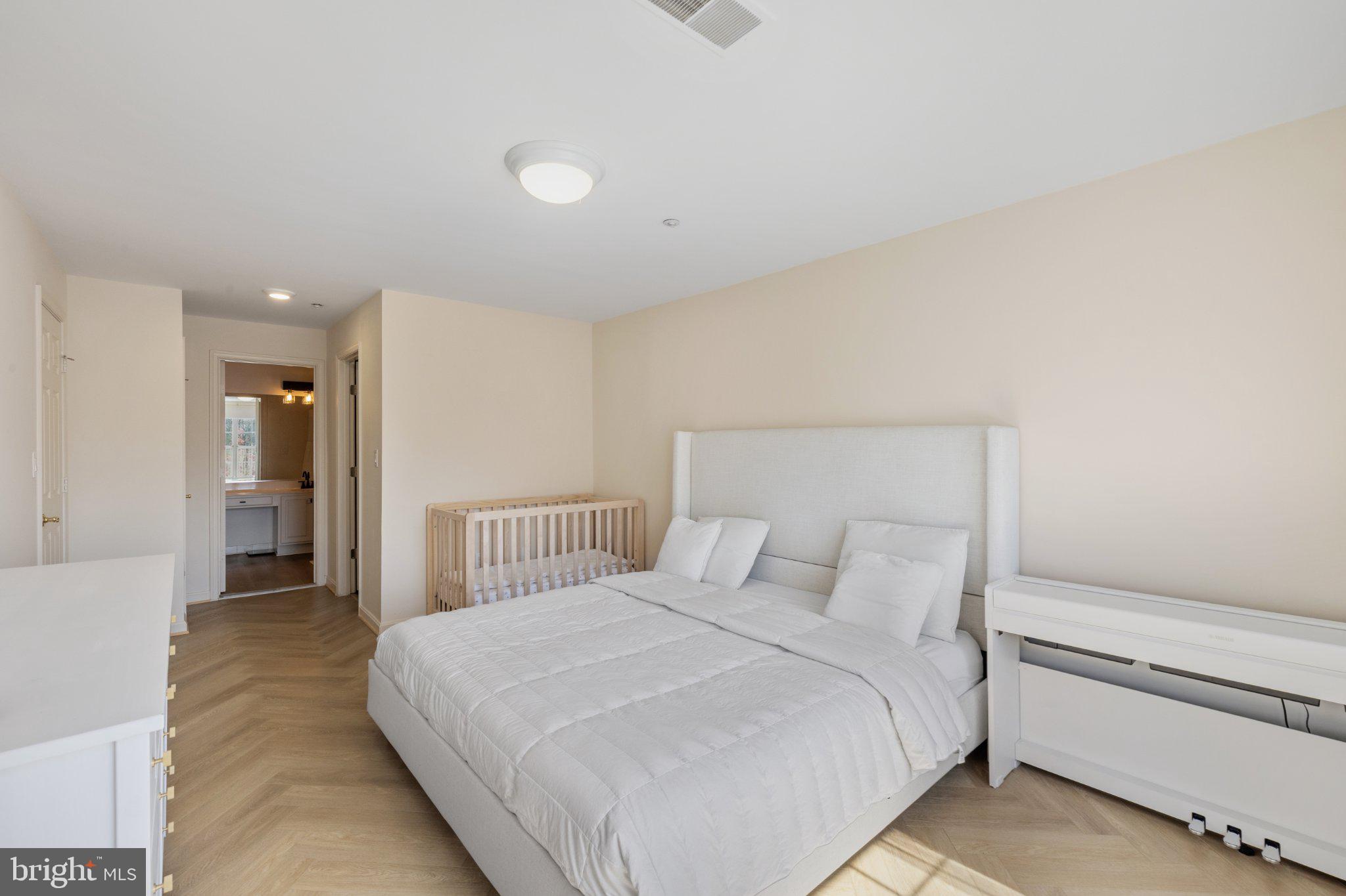 KENTLANDS VIEW - Residential