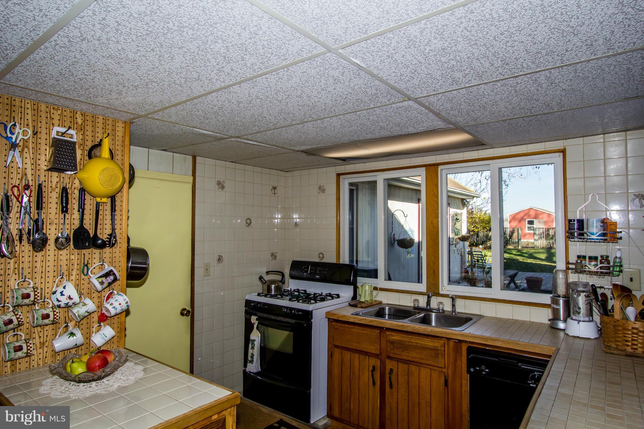 QUAKER NECK - Residential