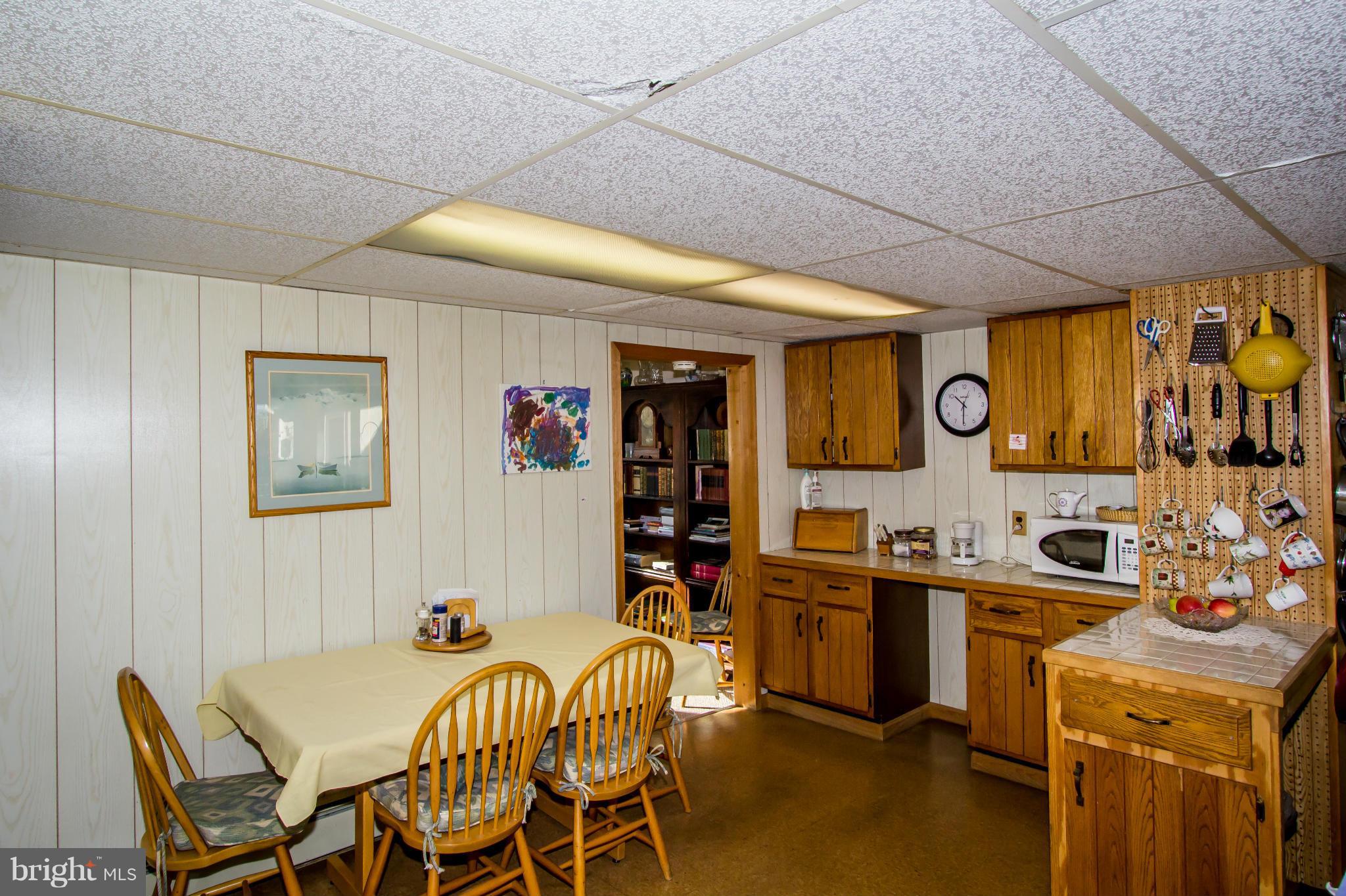 QUAKER NECK - Residential