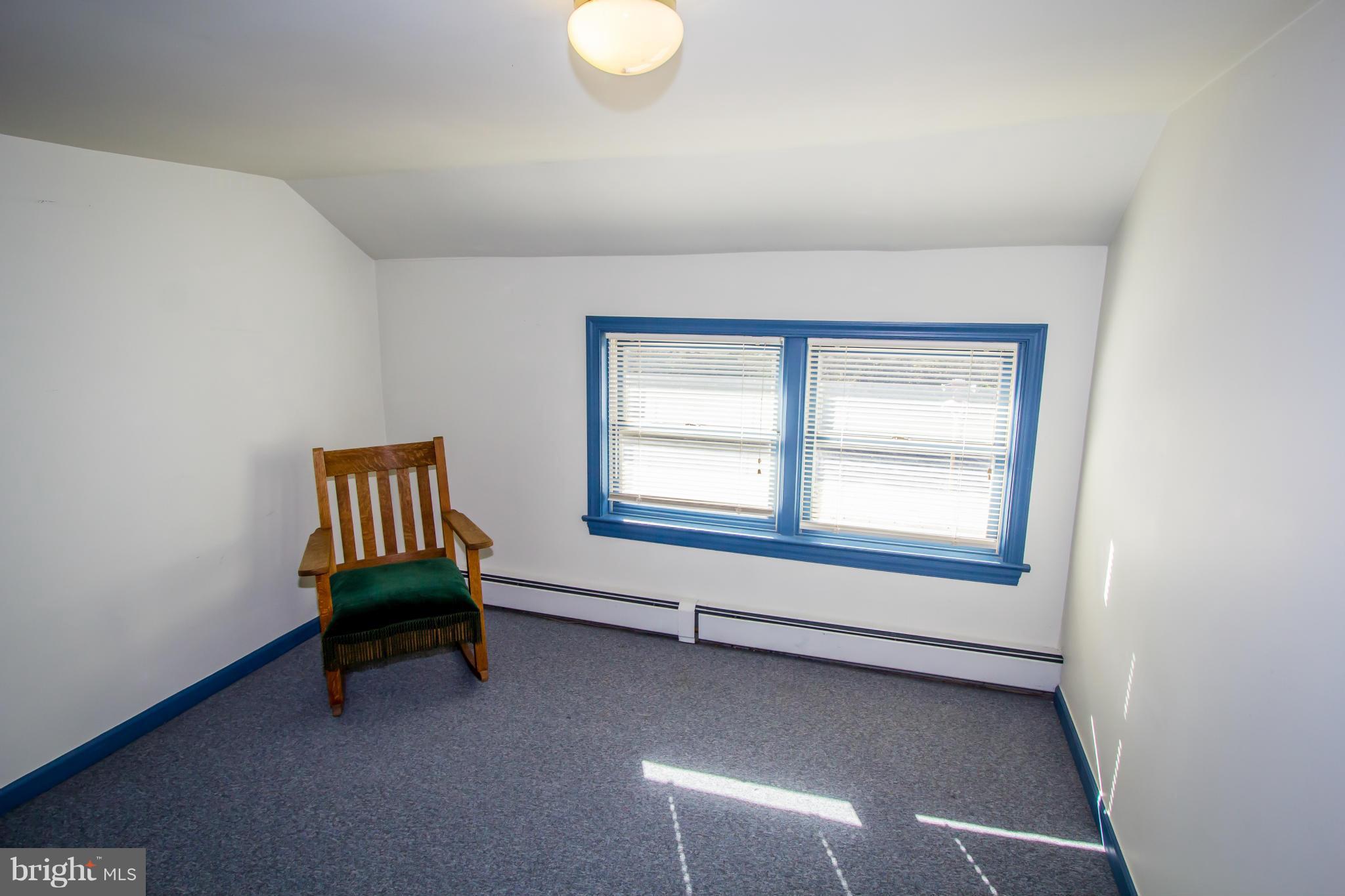 QUAKER NECK - Residential