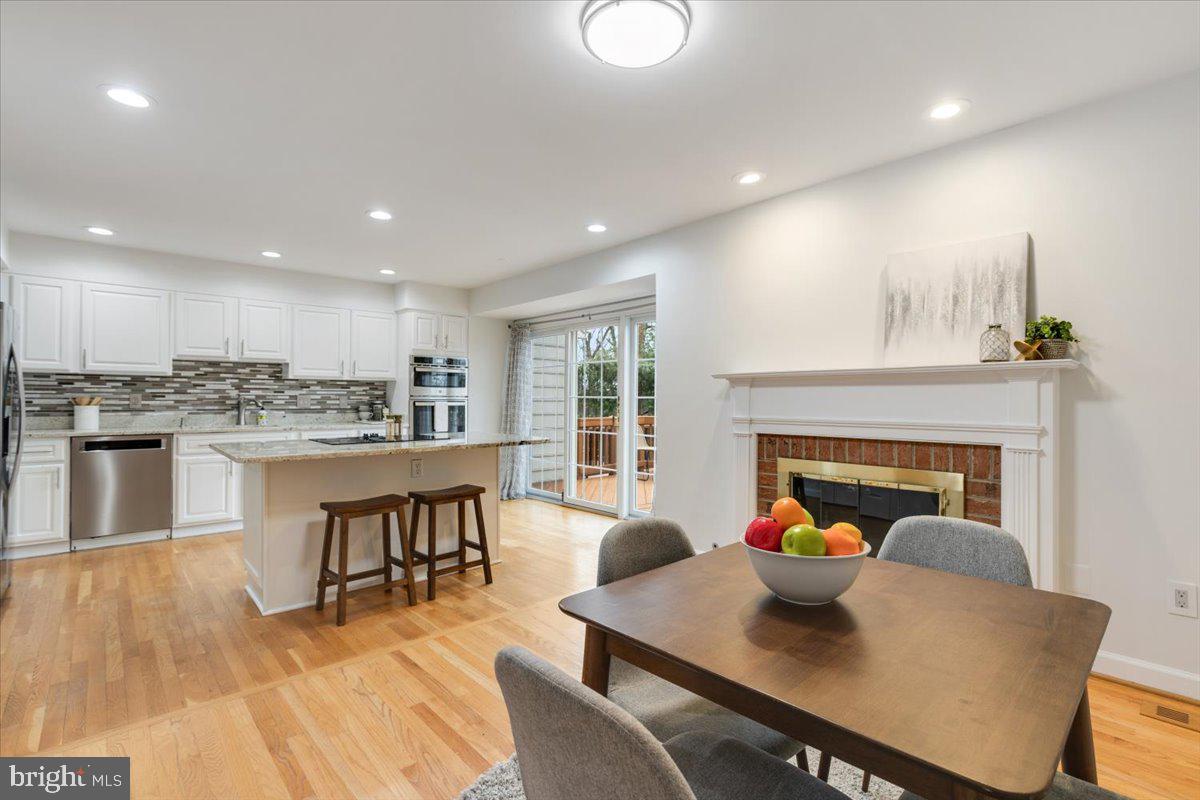 HIDDEN OAKS - Residential