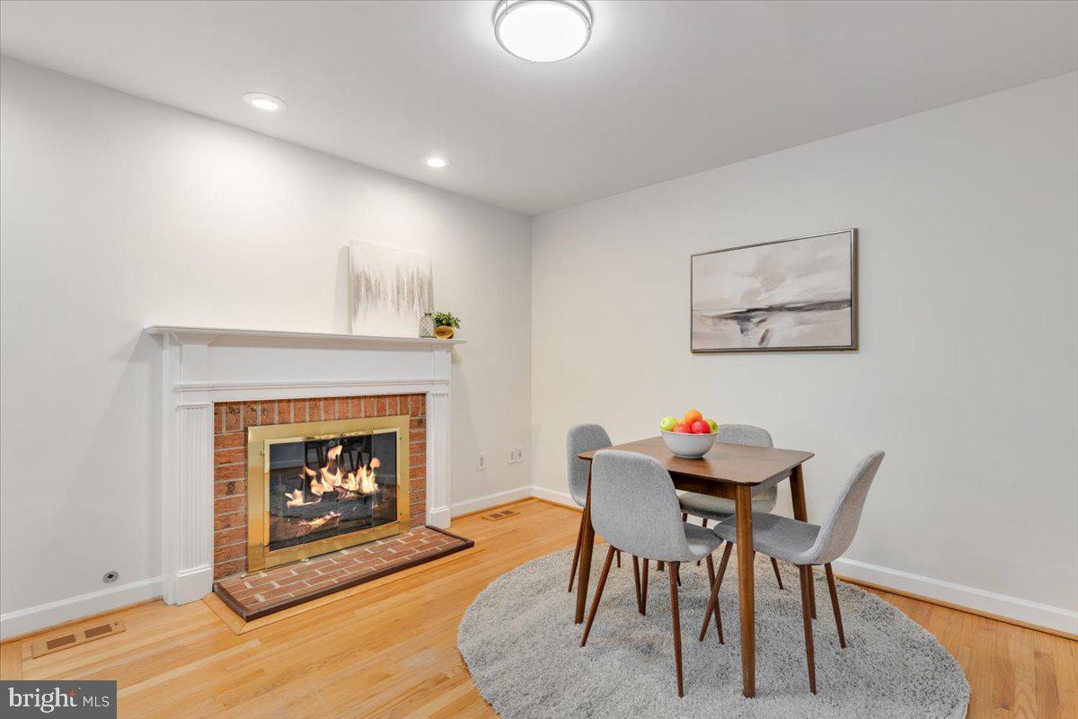 HIDDEN OAKS - Residential