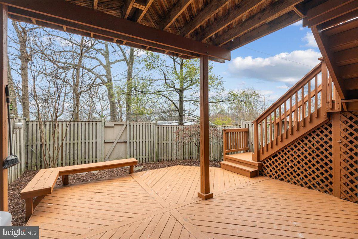 HIDDEN OAKS - Residential