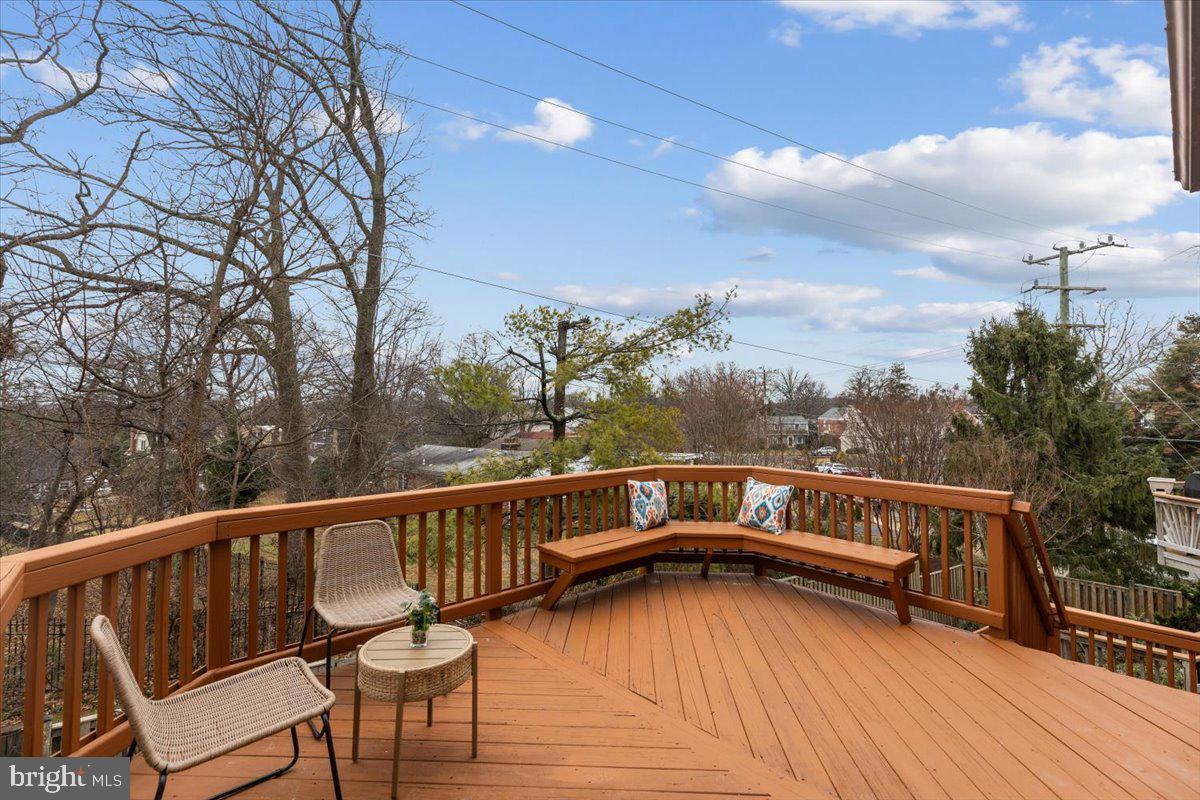 HIDDEN OAKS - Residential