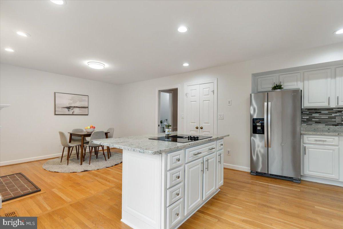 HIDDEN OAKS - Residential