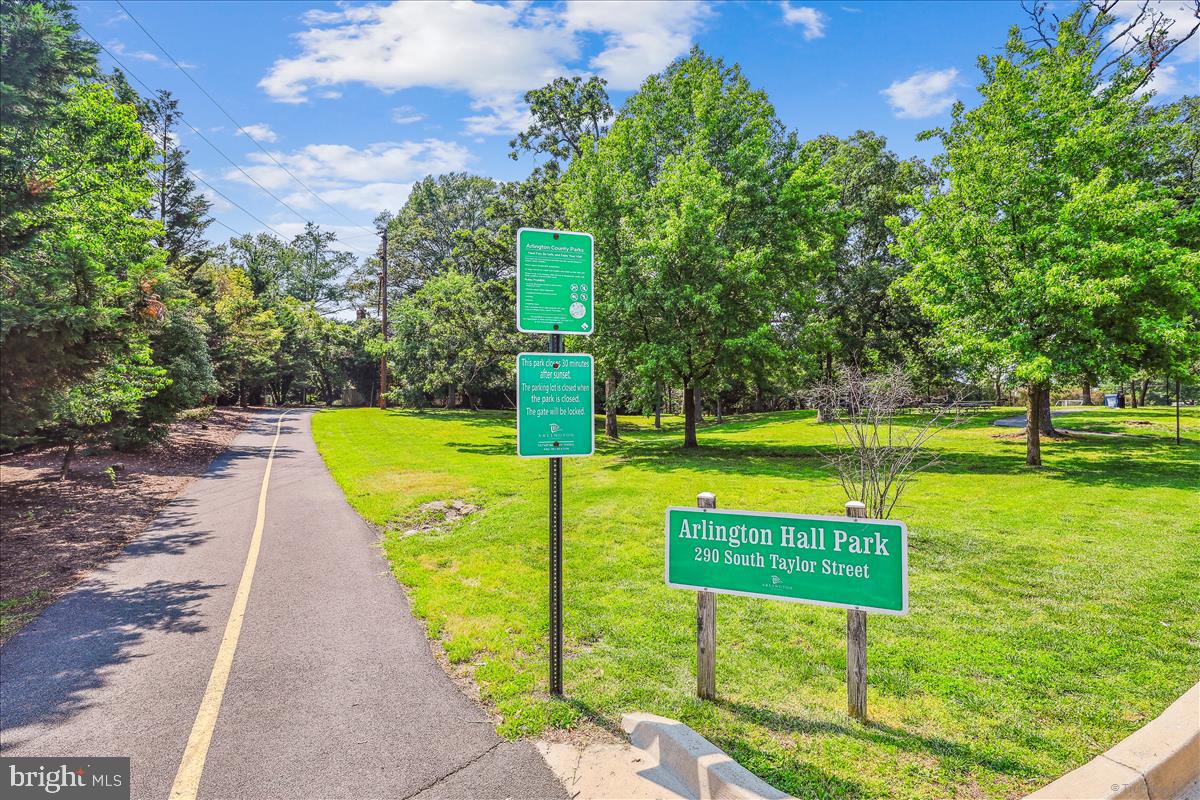 HIDDEN OAKS - Residential