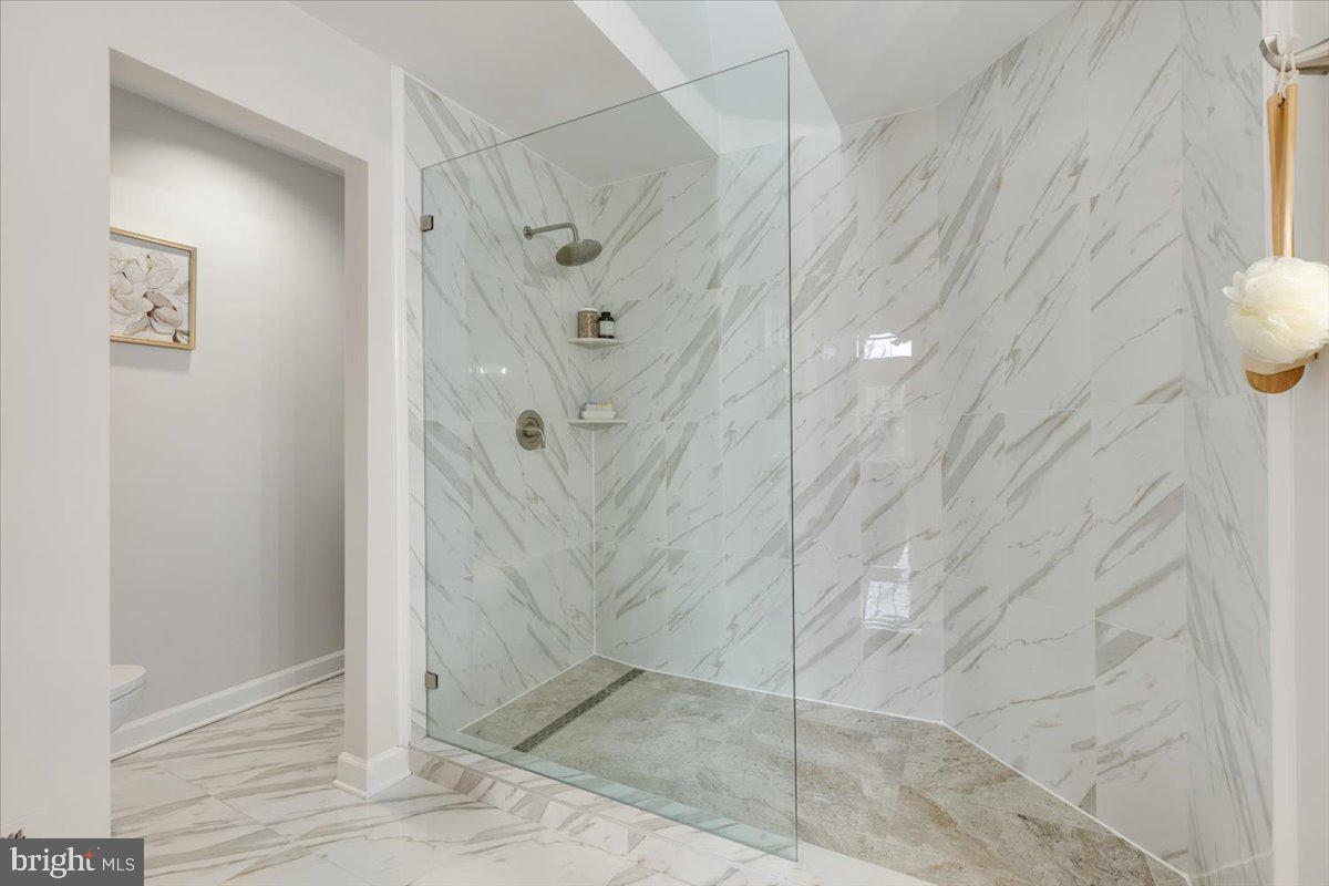 HIDDEN OAKS - Residential