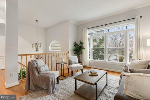 4416 S PERSHING COURT ARLINGTON VA 22204