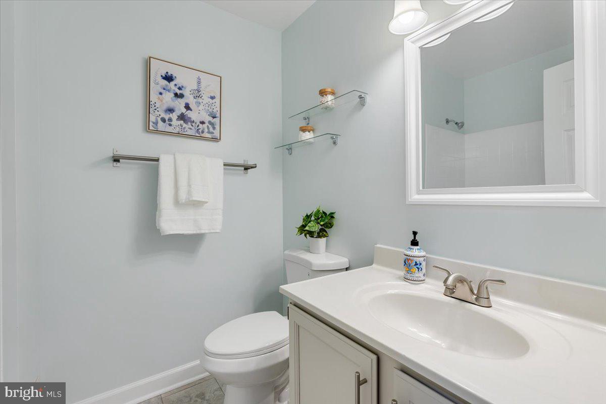 HIDDEN OAKS - Residential