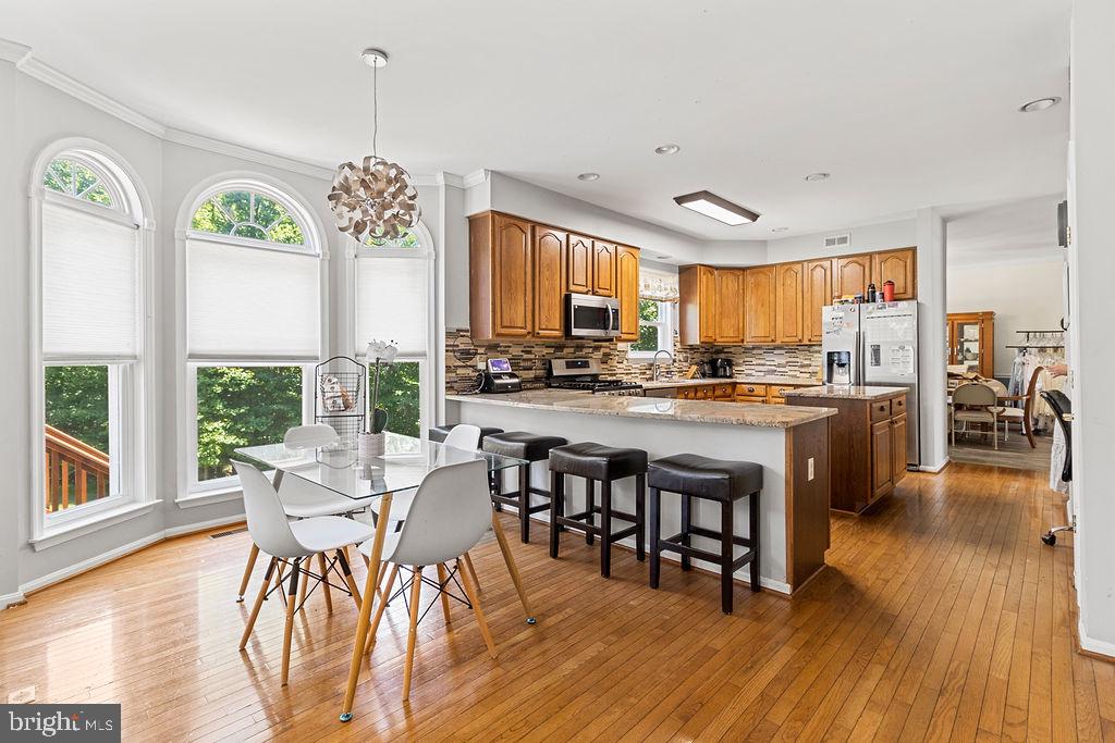 5886 RHODE ISLAND DRIVE