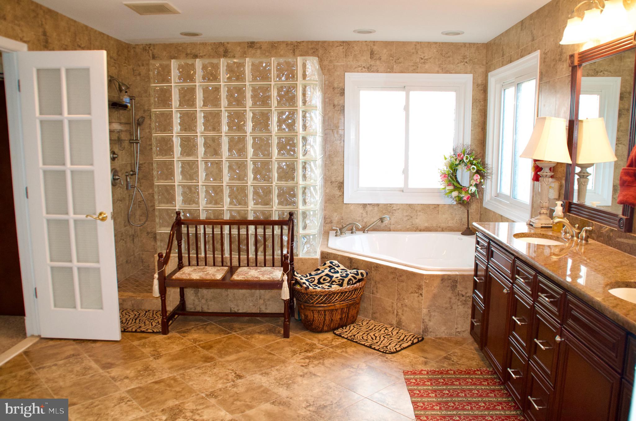 WATERLOO NORTH - Residential