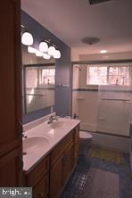 GLENVIEW - Residential Lease