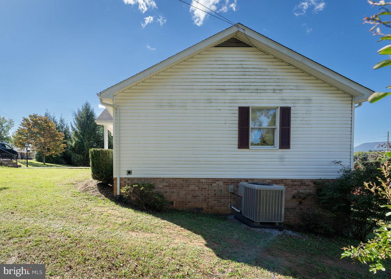 TOWN OF LURAY - Residential