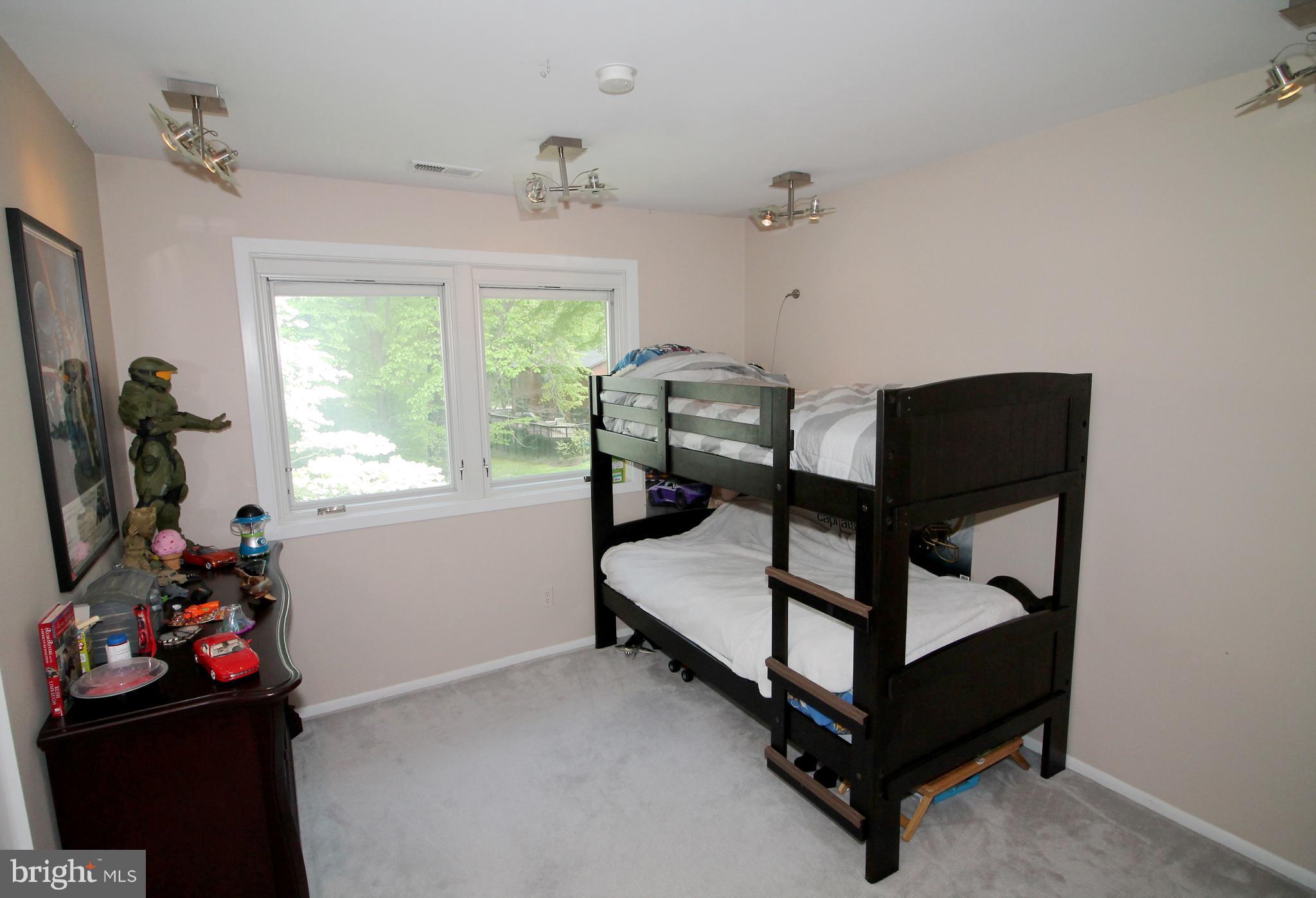 ASHTON WOODS - Residential