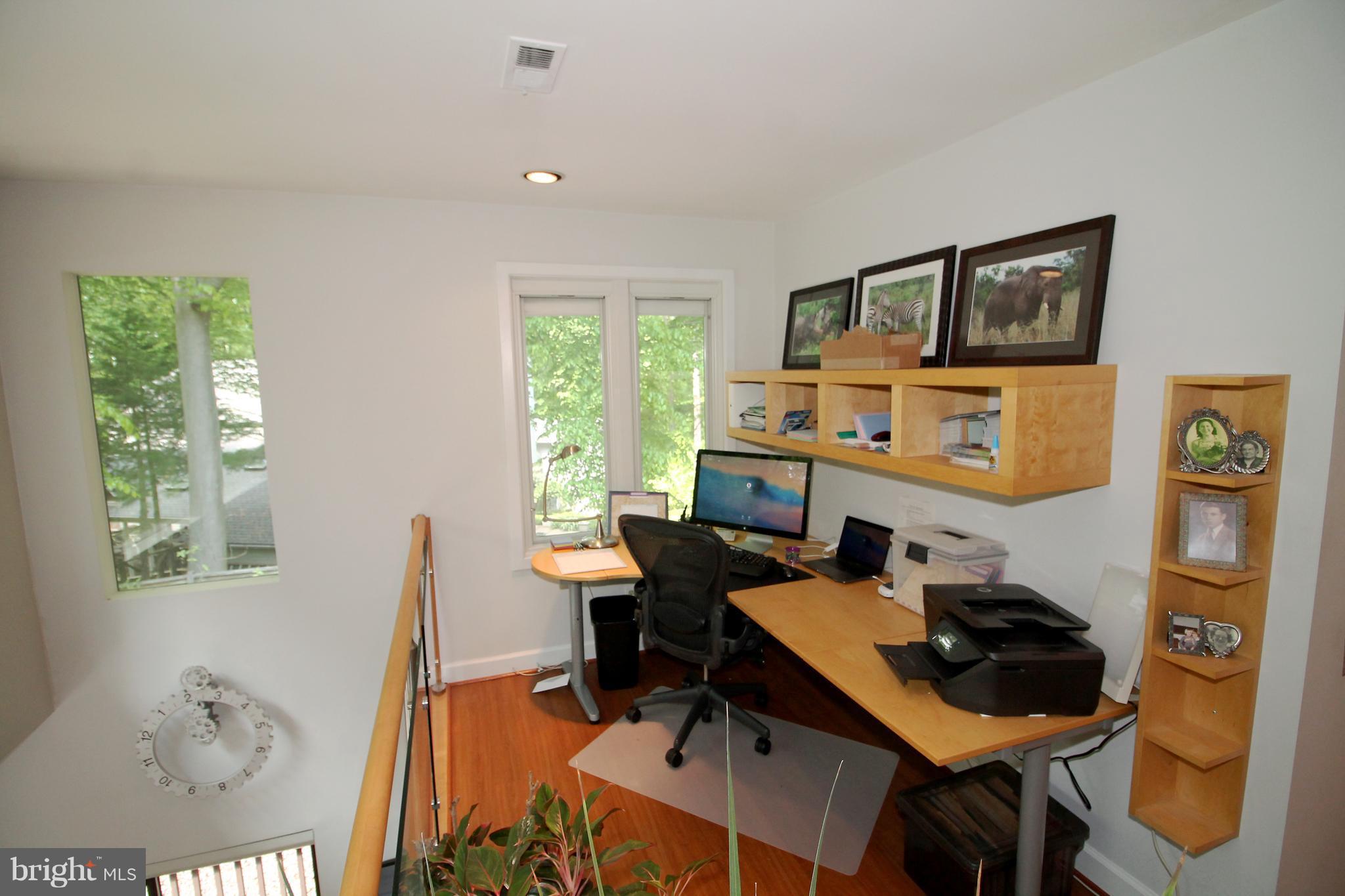 ASHTON WOODS - Residential