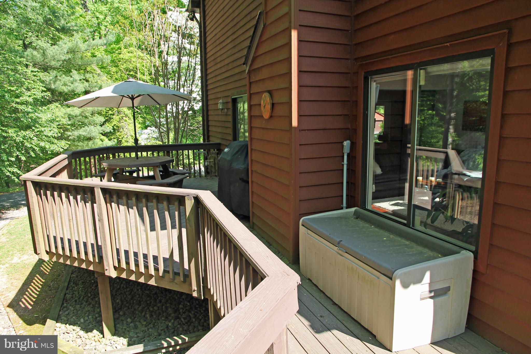 ASHTON WOODS - Residential