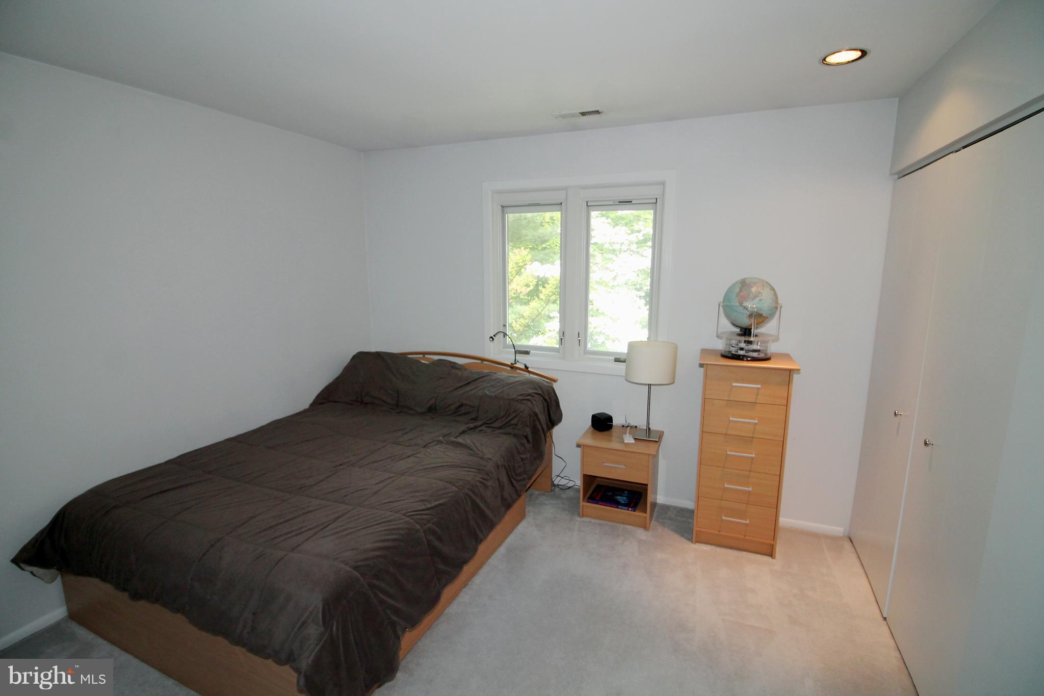 ASHTON WOODS - Residential